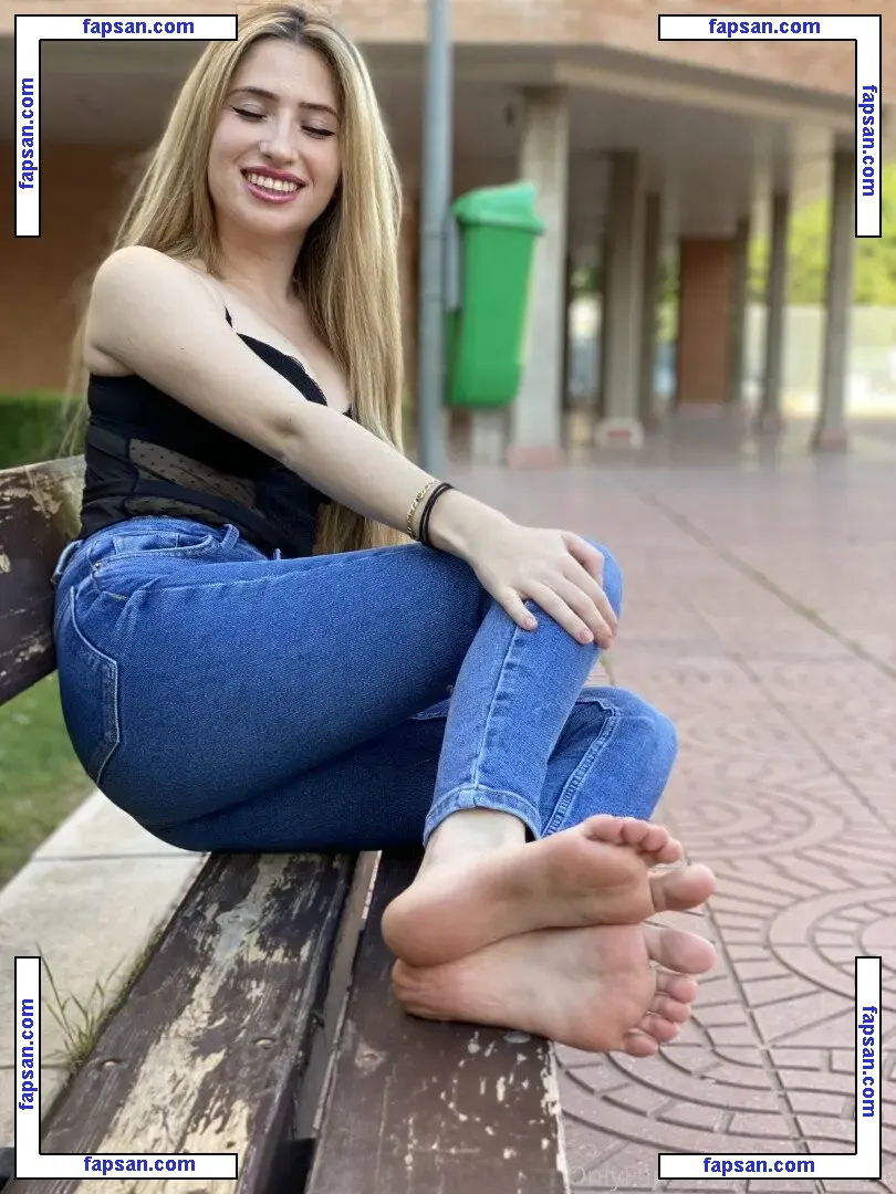 Dianacane1 nude photo #0053 from OnlyFans
