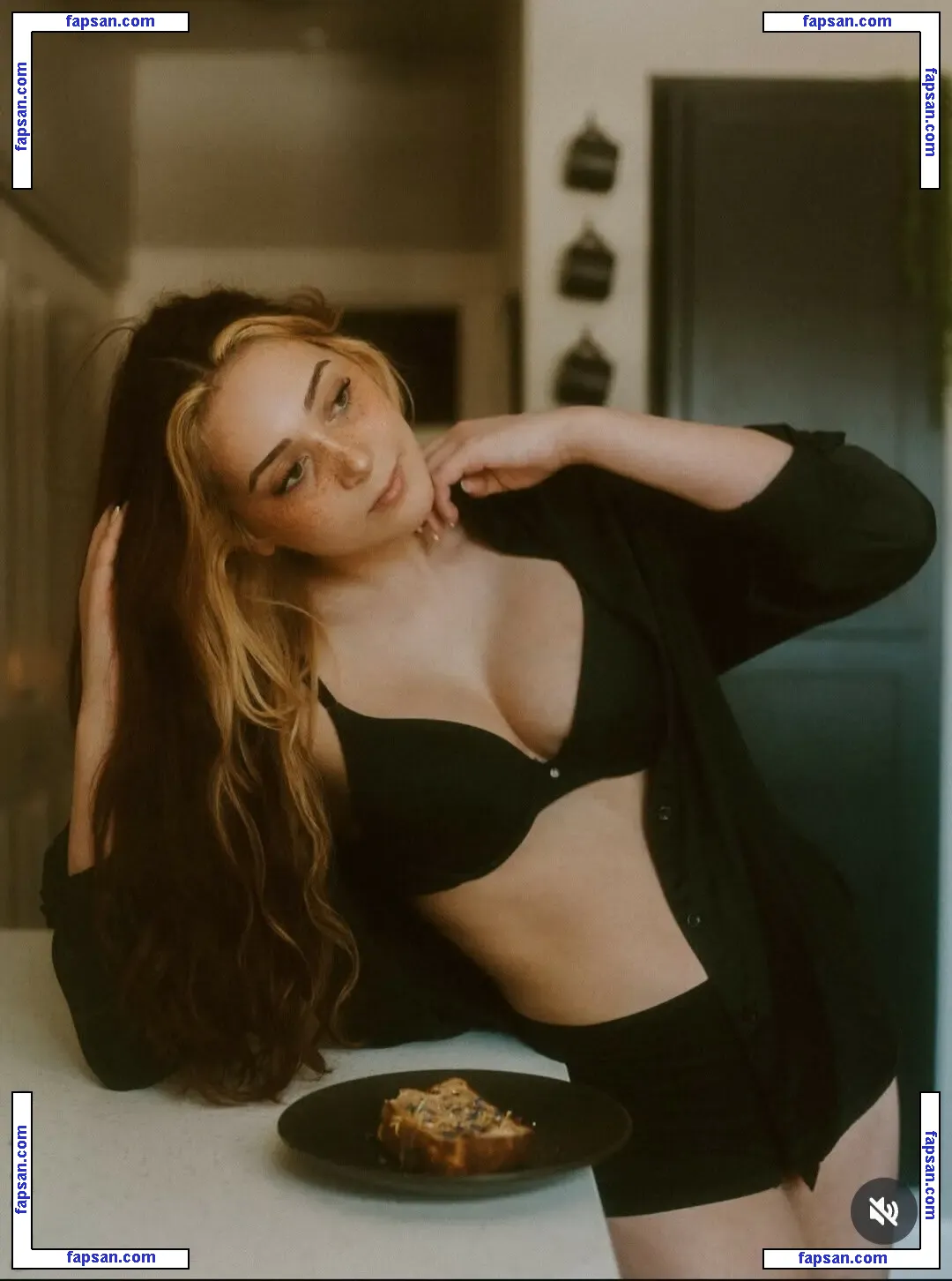 dianaoftherose nude photo #0005 from OnlyFans