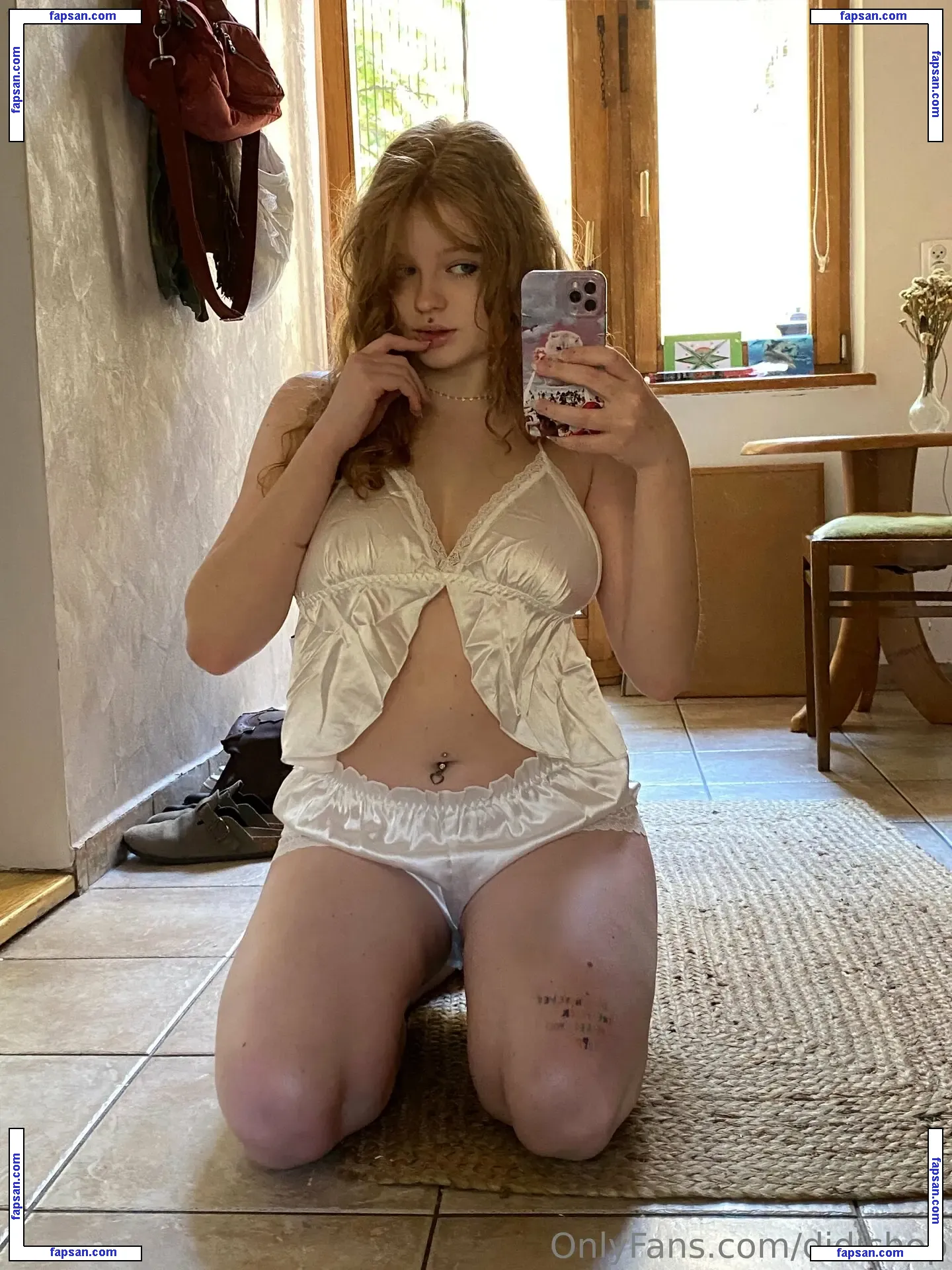 didichop nude photo #0036 from OnlyFans