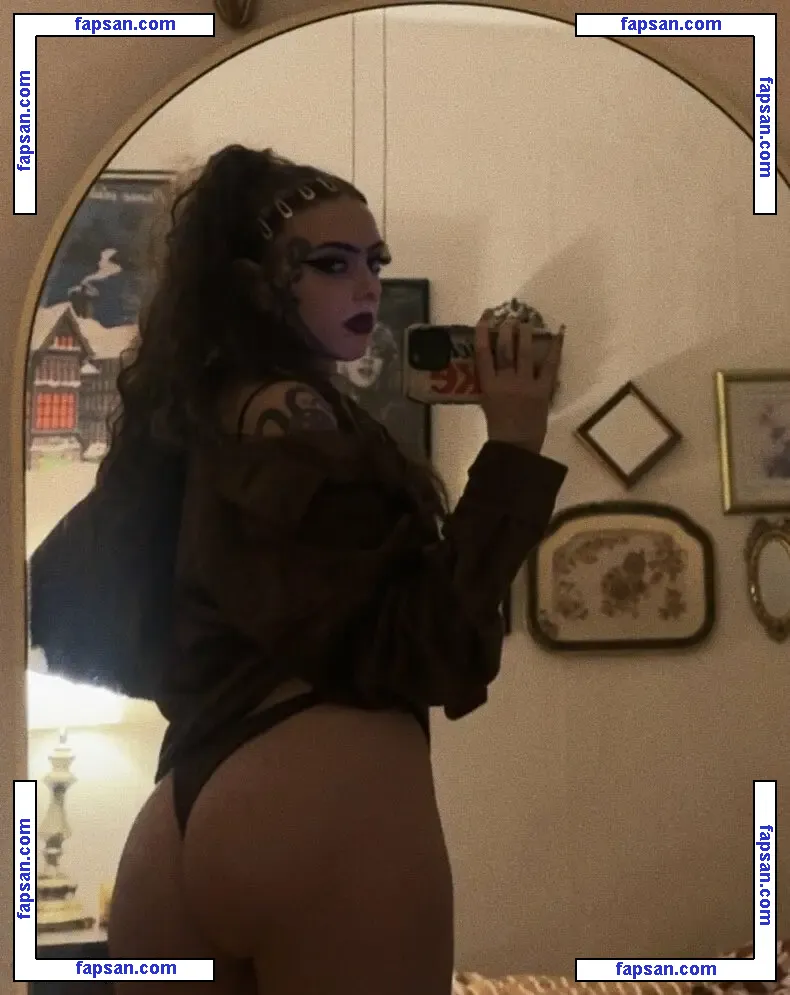 Dietxcokewhore nude photo #0002 from OnlyFans