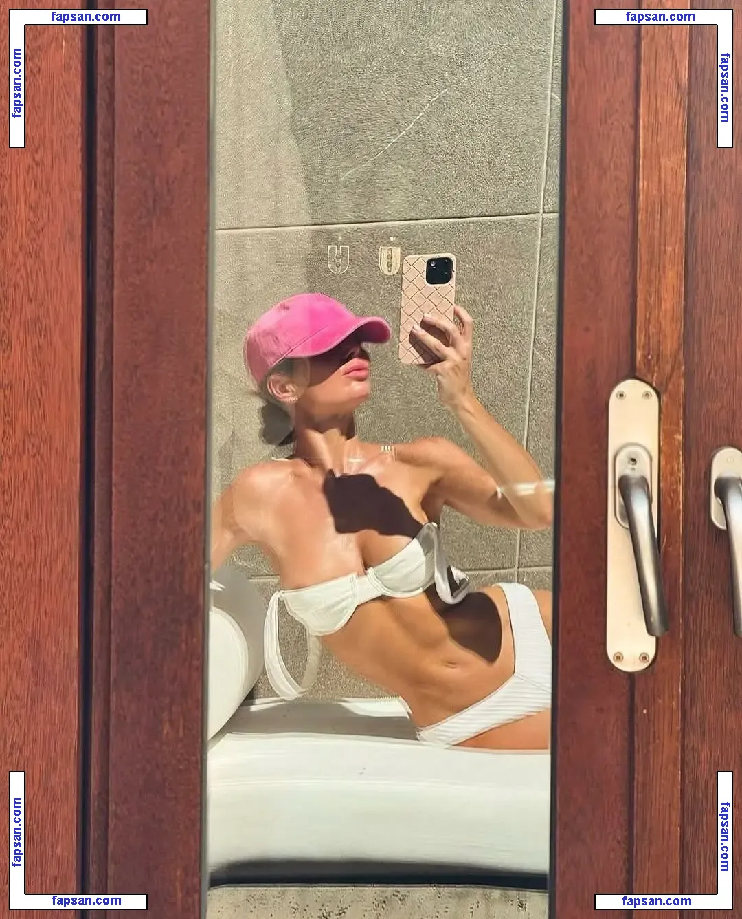 Dina Broadhurst nude photo #0022 from OnlyFans