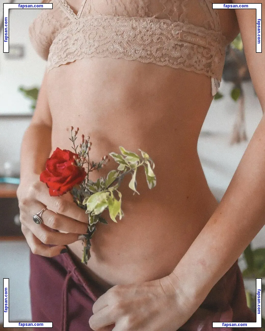 Dina Grinberg nude photo #0002 from OnlyFans