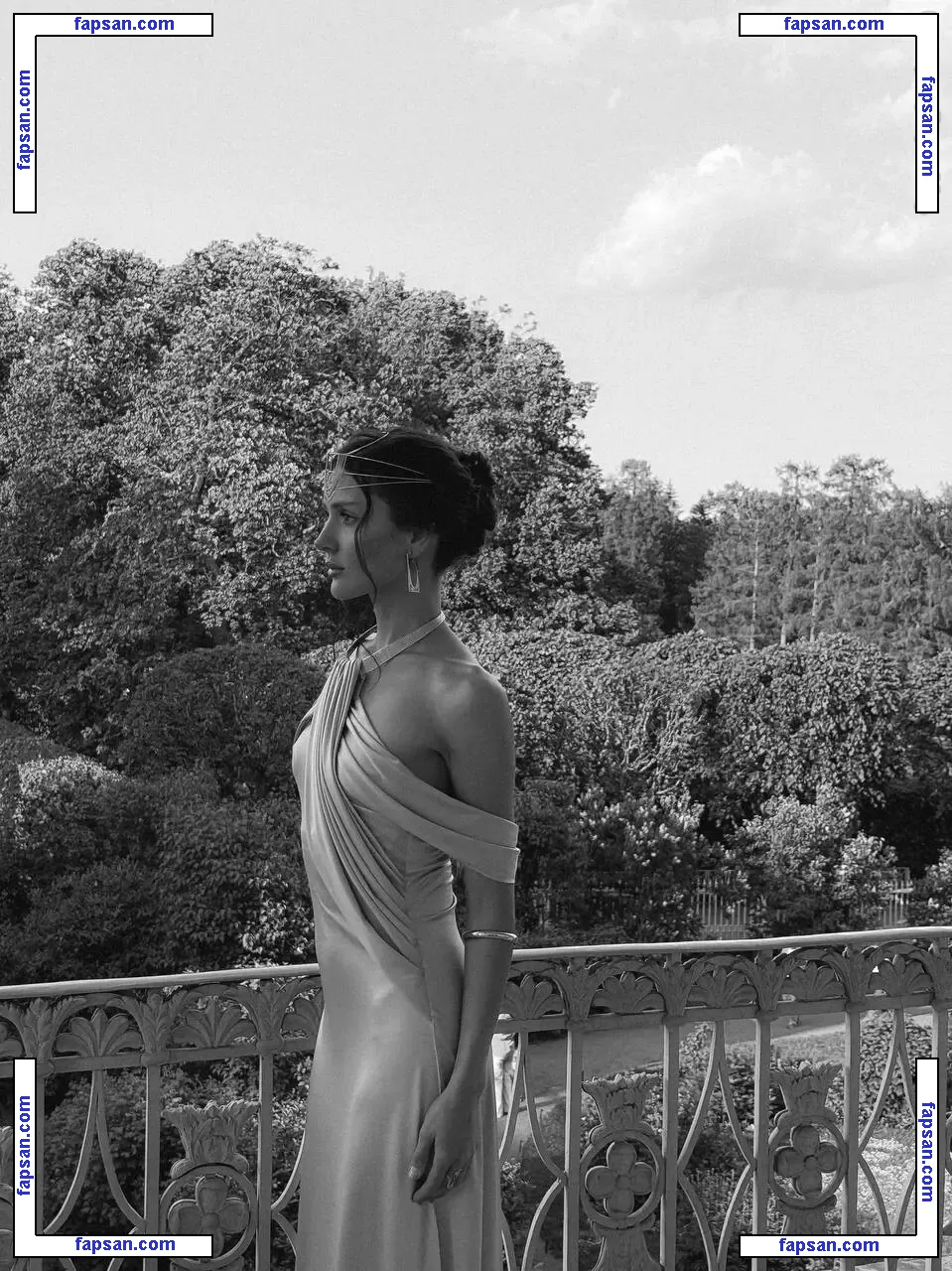 Dina Saeva nude photo #0008 from OnlyFans