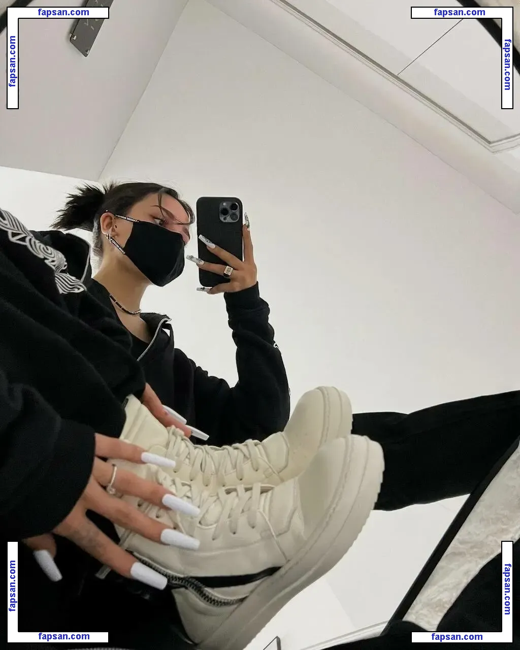 Dina Saeva nude photo #0044 from OnlyFans