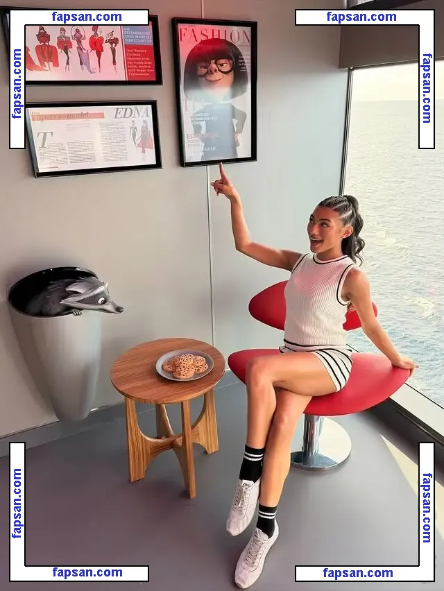 Dior Goodjohn nude photo #0002 from OnlyFans