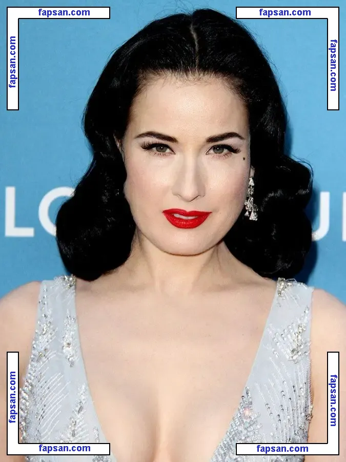 Dita Von Teese голая фото #0301 с Онлифанс