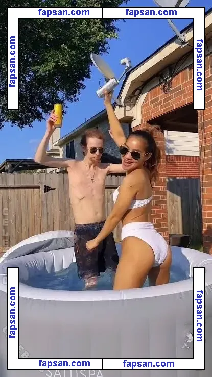 Divine Rapsing голая фото #0001 с Онлифанс