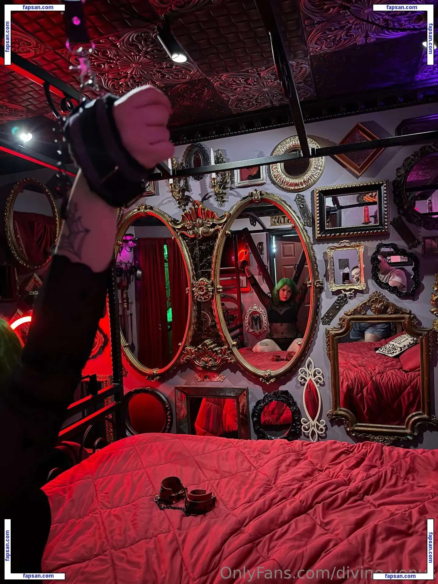 divine.venus голая фото #0017 с Онлифанс