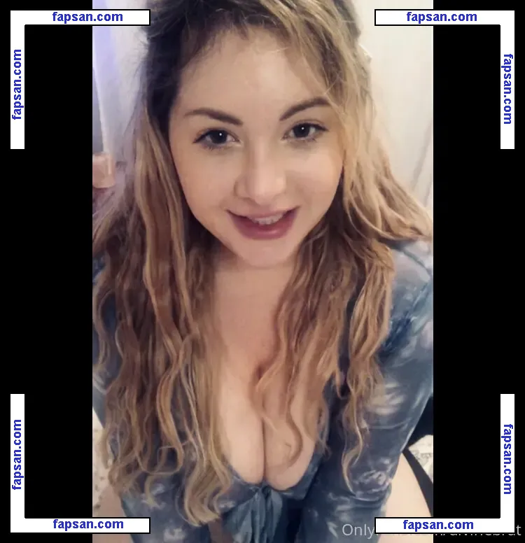 Divinebrat голая фото #0042 с Онлифанс