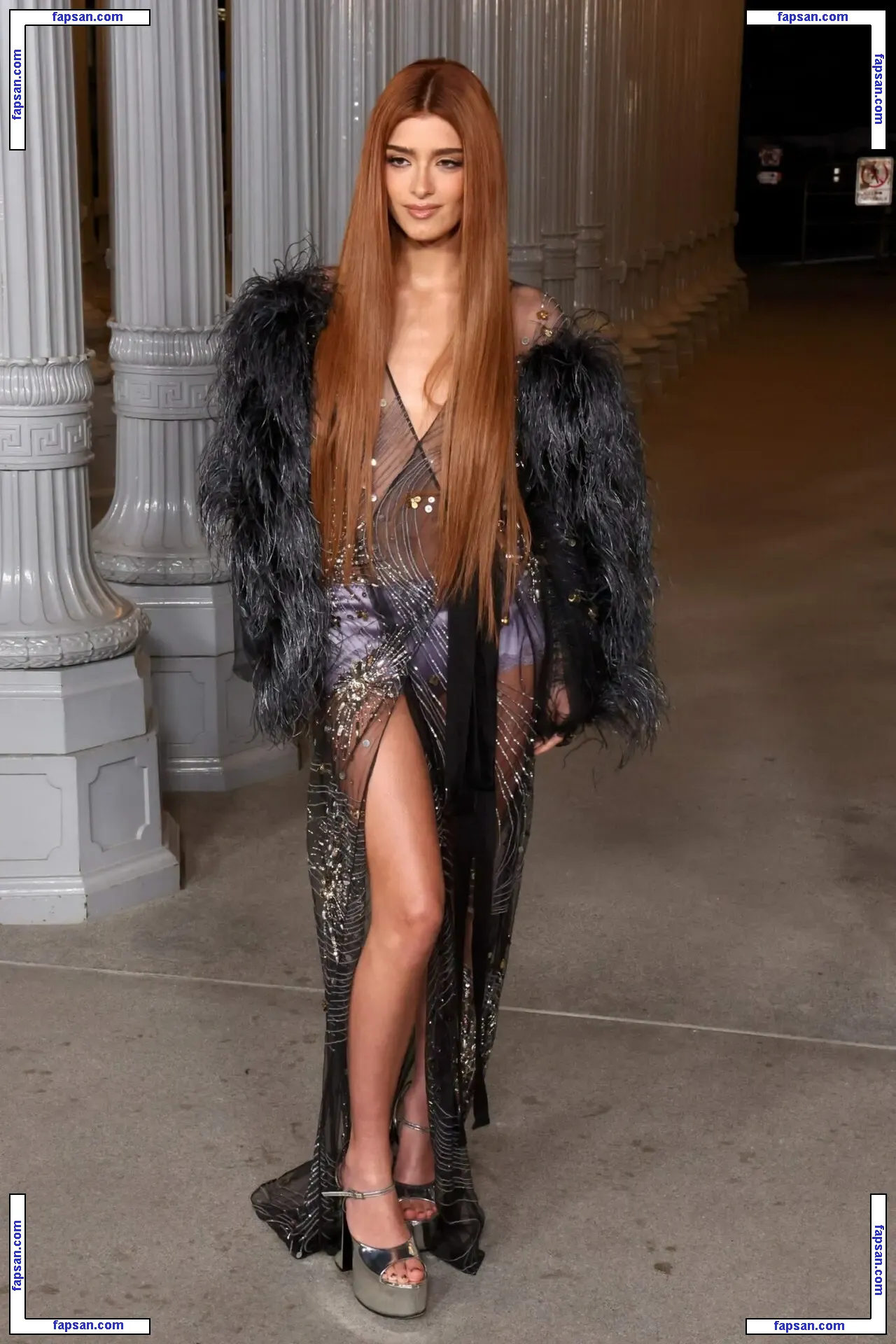 Dixie D‘Amelio голая фото #0062 с Онлифанс