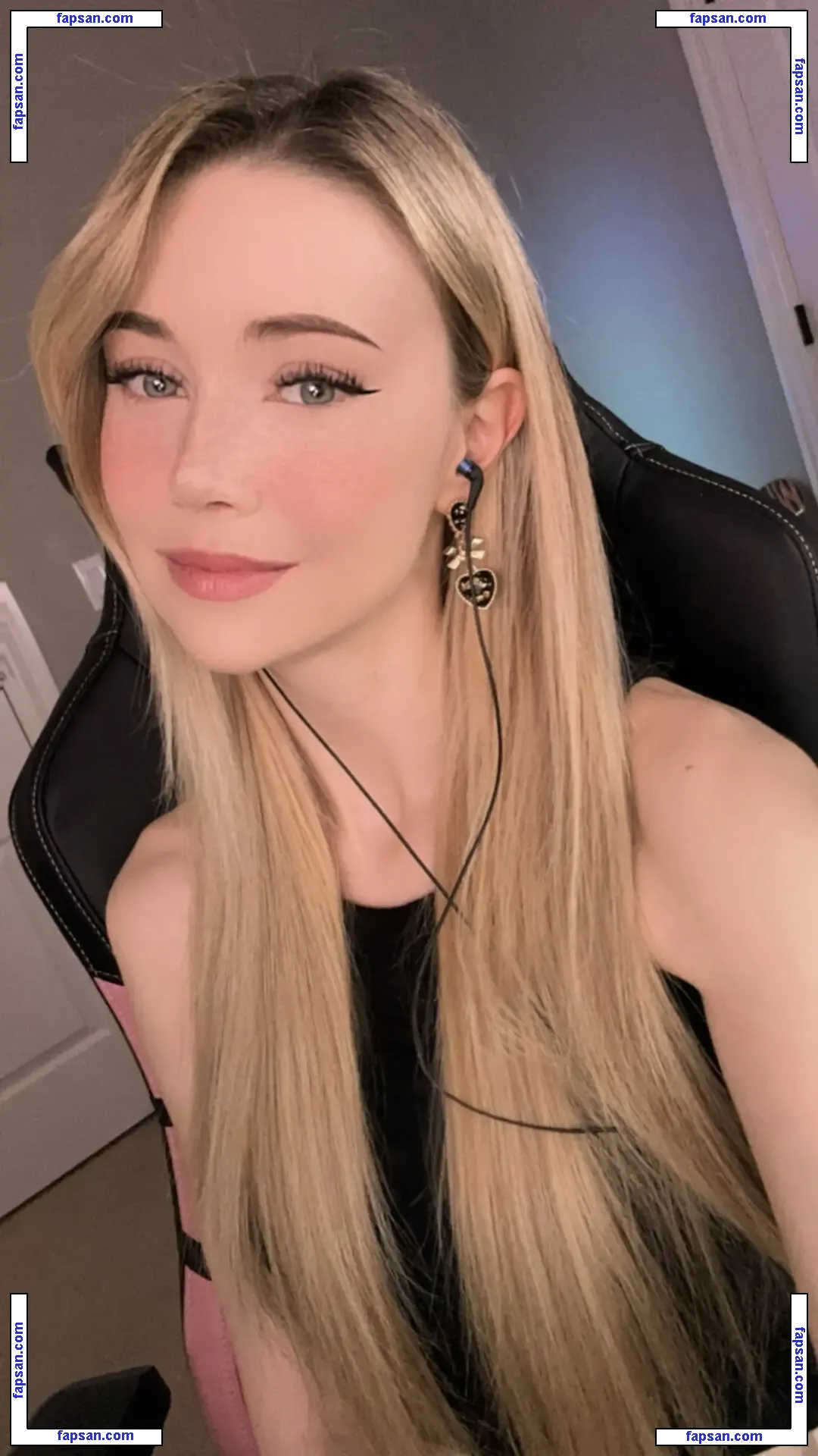 Dizzykitten nude photo #0295 from OnlyFans