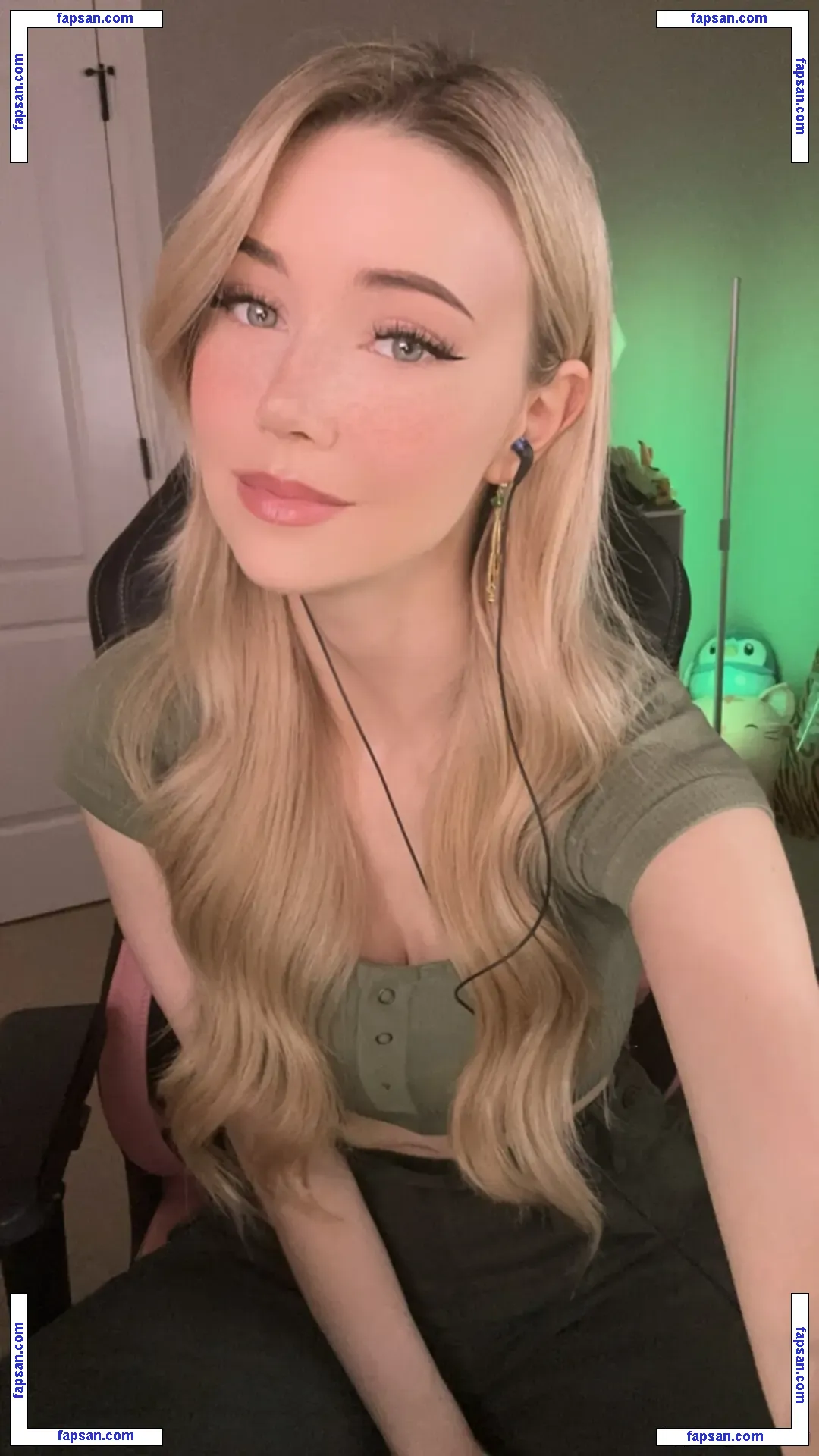 Dizzykitten nude photo #0299 from OnlyFans