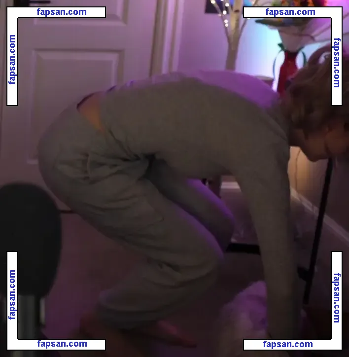 Dizzykitten nude photo #0702 from OnlyFans