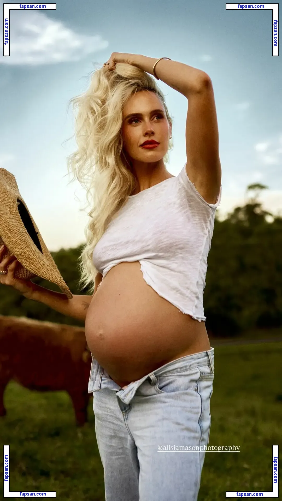 DJ Tigerlily nude photo #0057 from OnlyFans