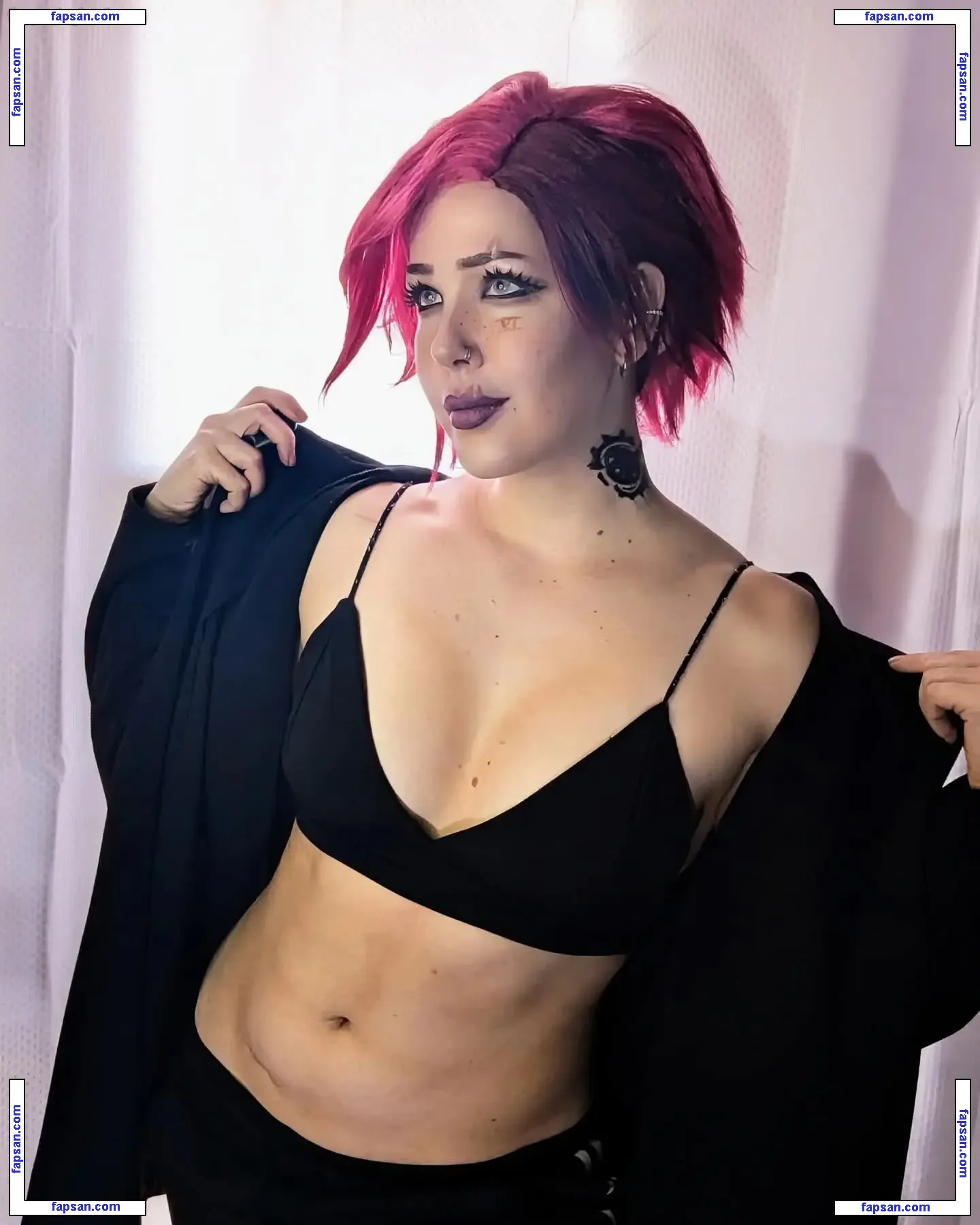 Doc.Waifu голая фото #0024 с Онлифанс