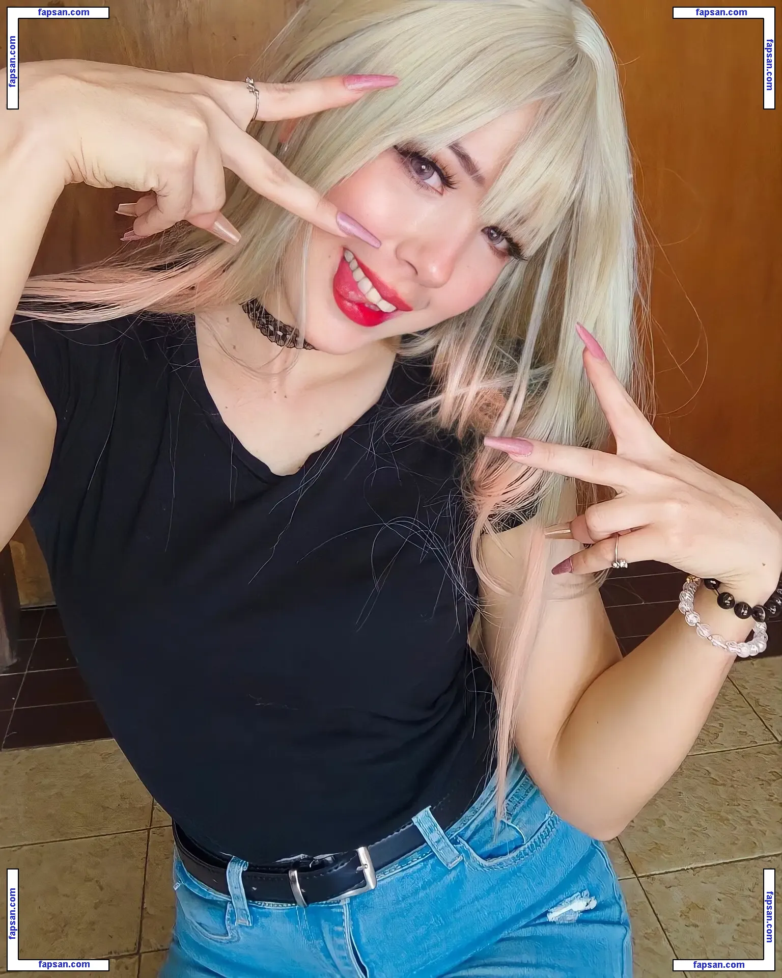 Doc.Waifu голая фото #0027 с Онлифанс