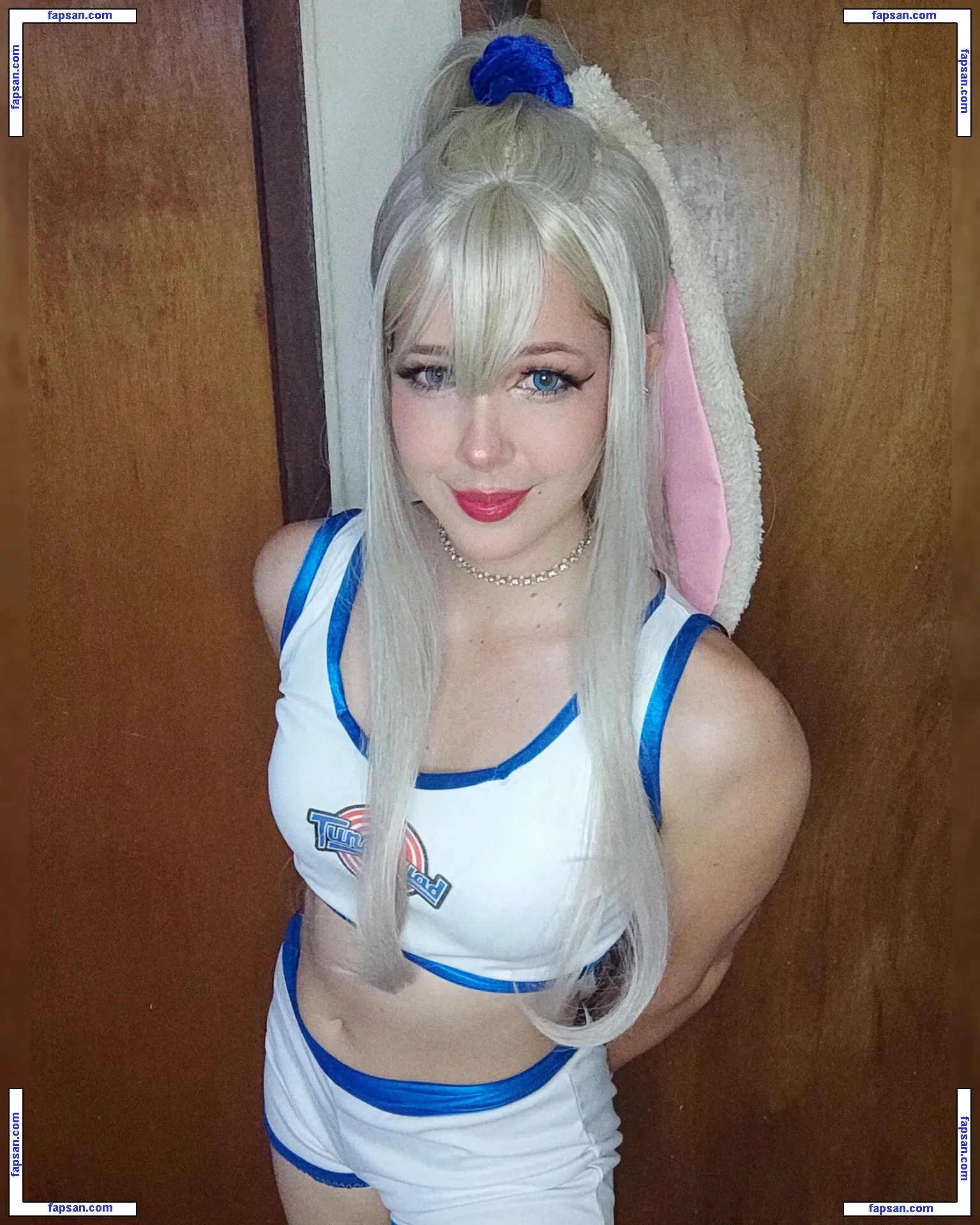 Doc.Waifu голая фото #0029 с Онлифанс