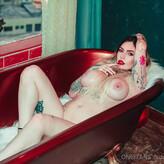 Doce Suicide голая #0035