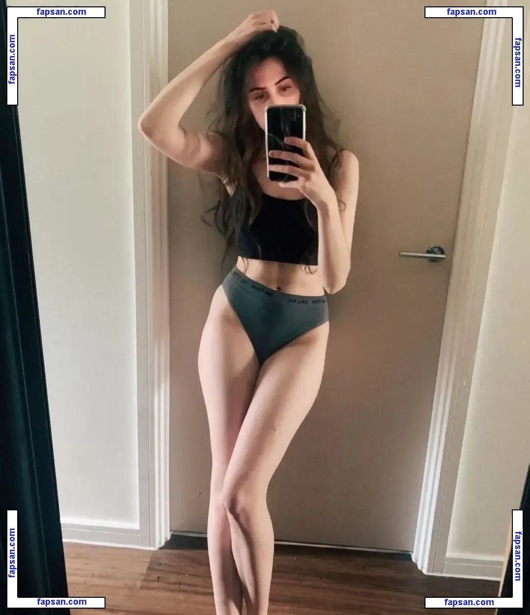 Doddleoddle nude photo #0024 from OnlyFans