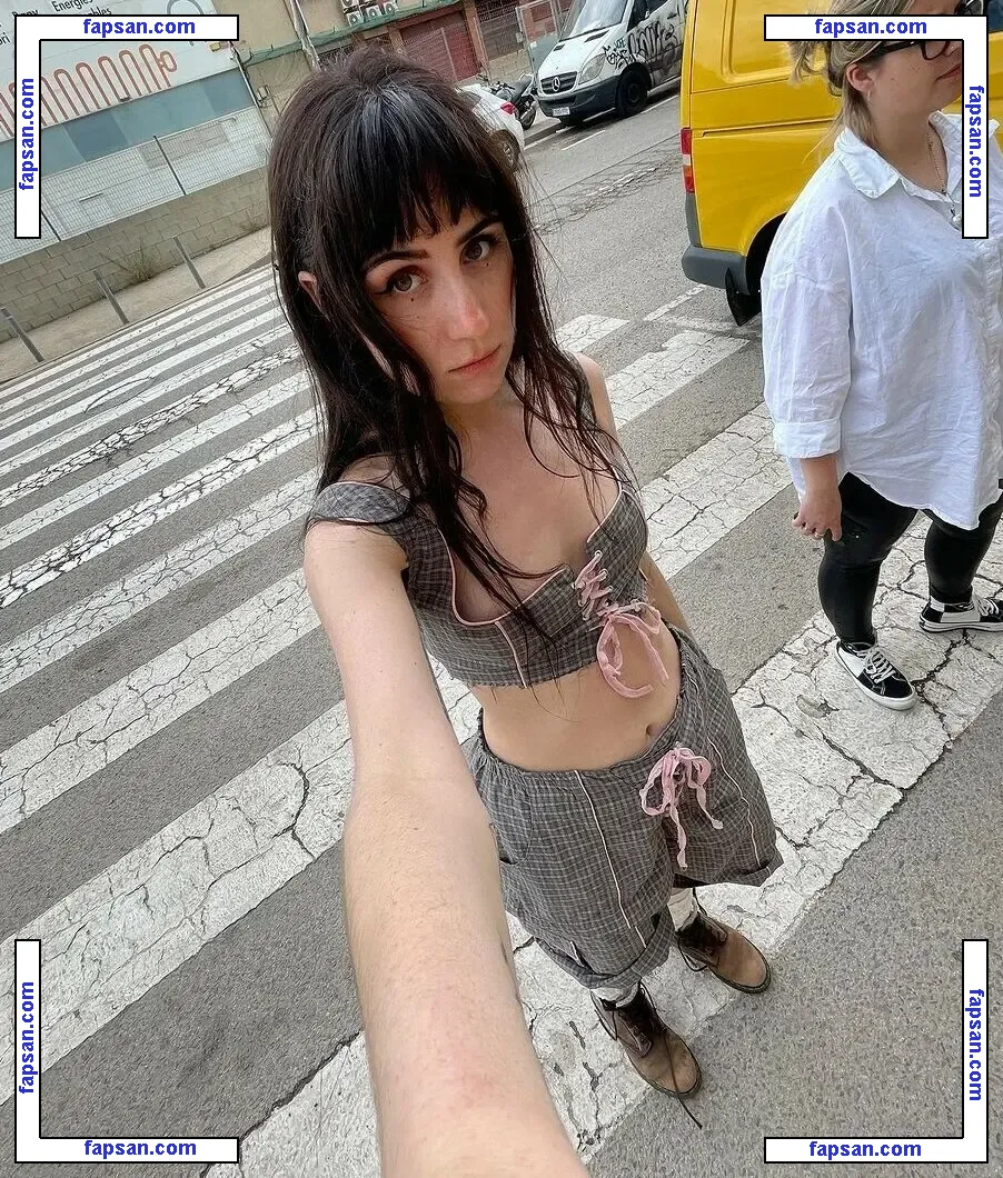 Doddleoddle nude photo #0118 from OnlyFans