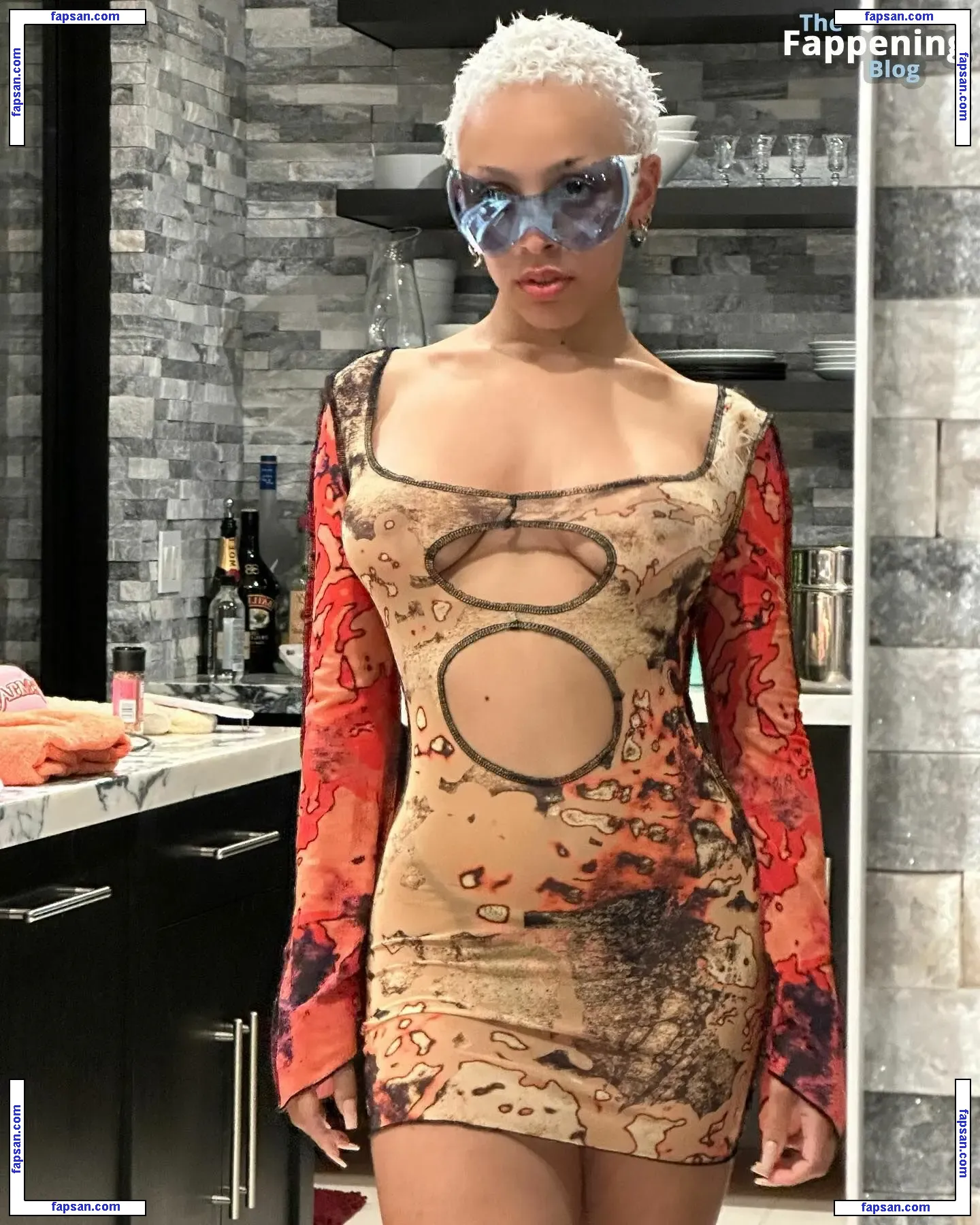 Doja Cat nude photo #1635 from OnlyFans