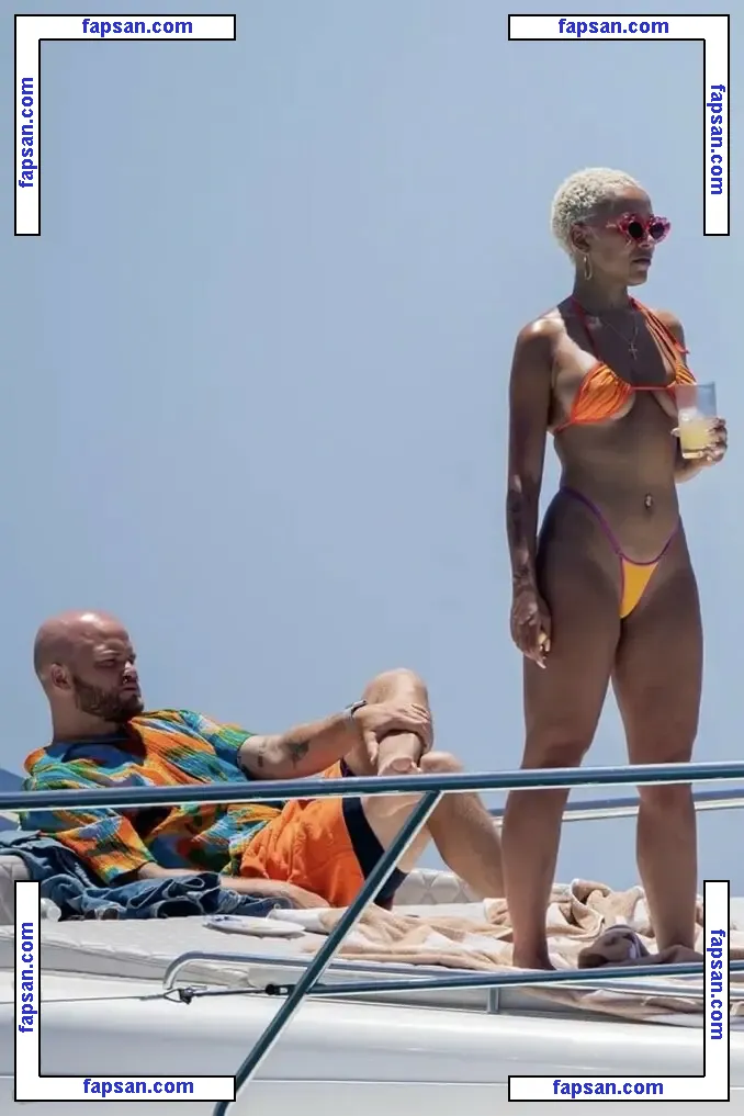 Doja Cat nude photo #1808 from OnlyFans