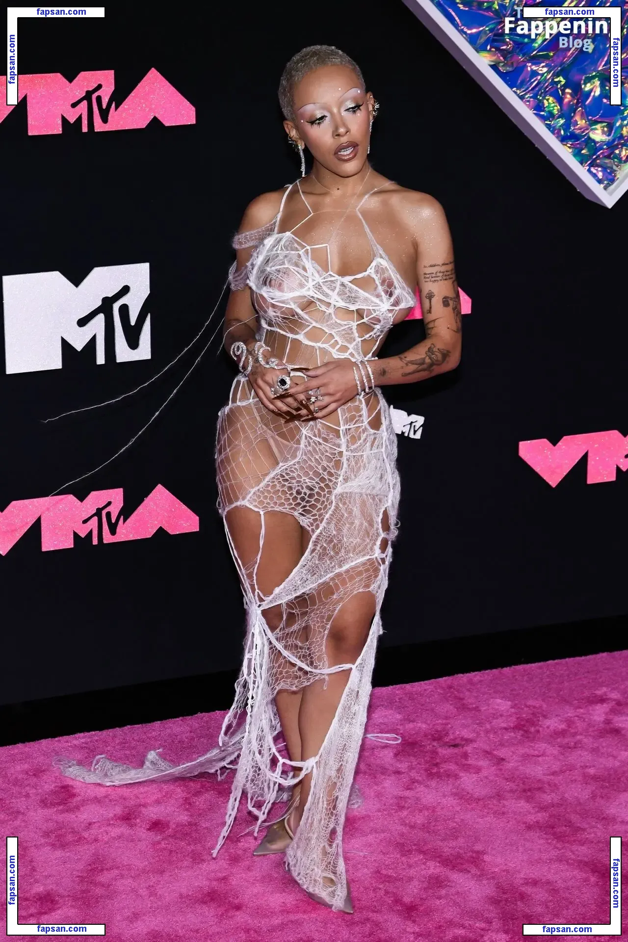 Doja Cat nude photo #1917 from OnlyFans