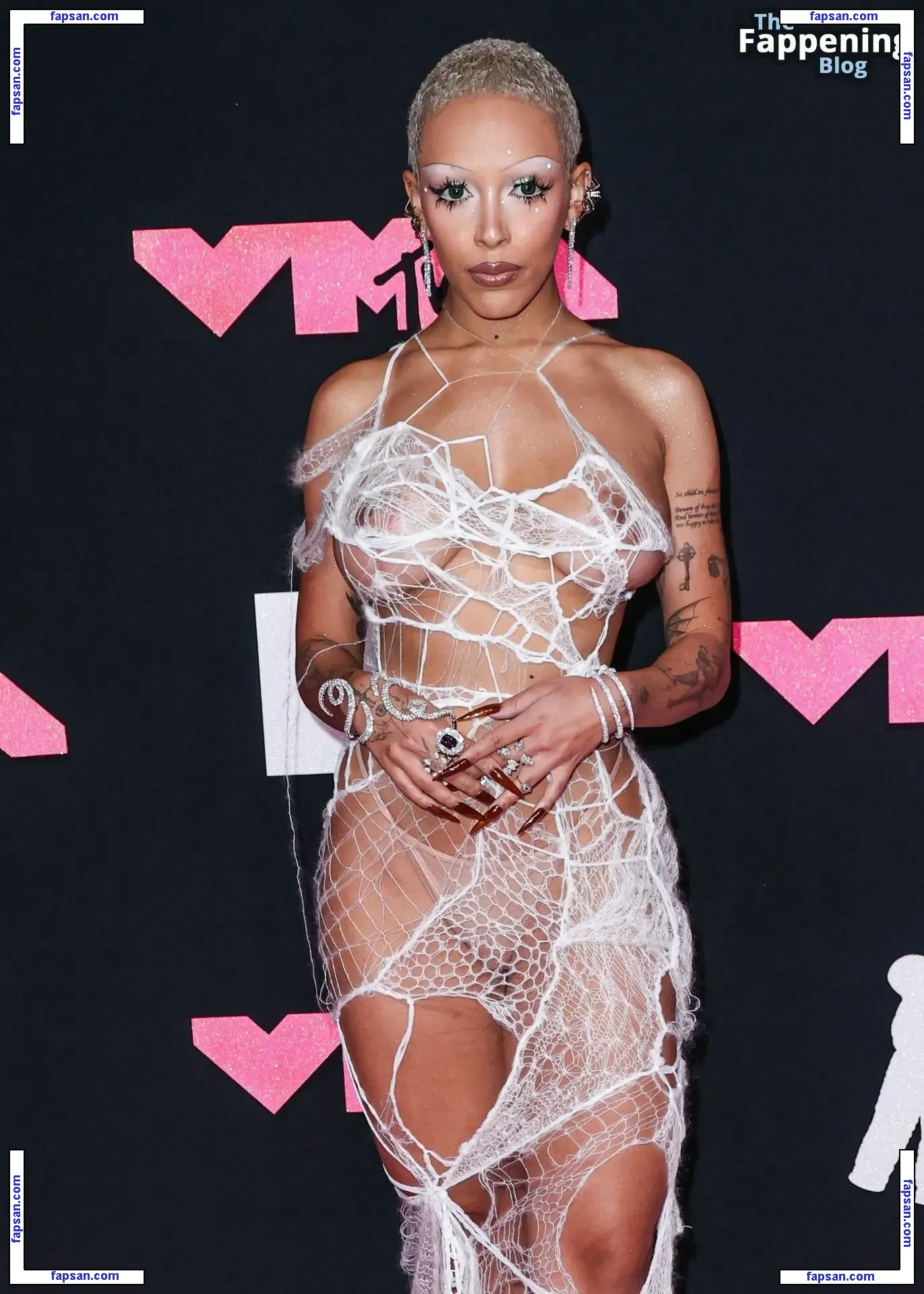 Doja Cat nude photo #1924 from OnlyFans
