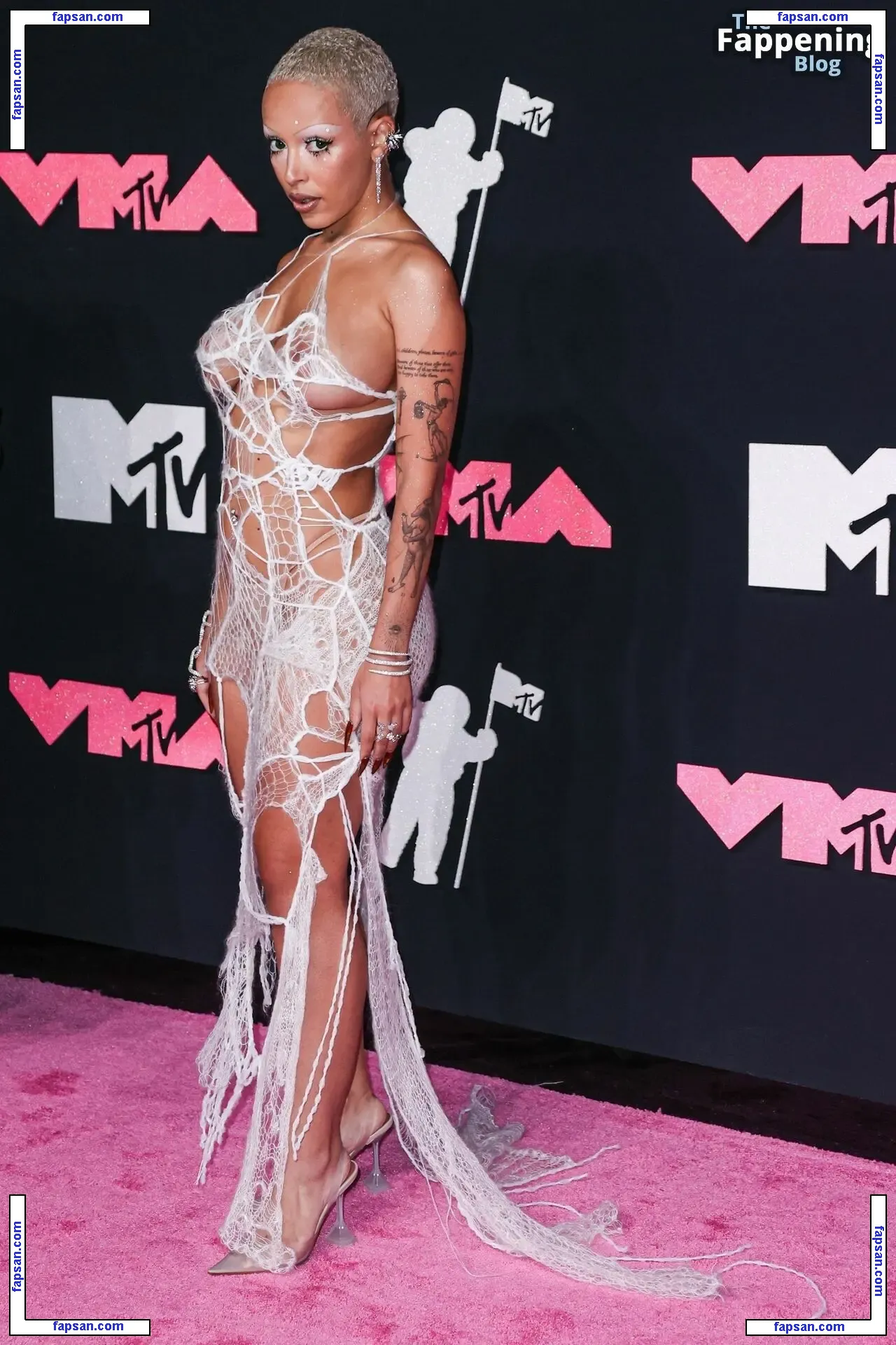 Doja Cat nude photo #1938 from OnlyFans