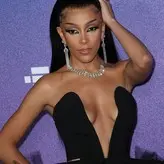 Doja Cat nude #1083