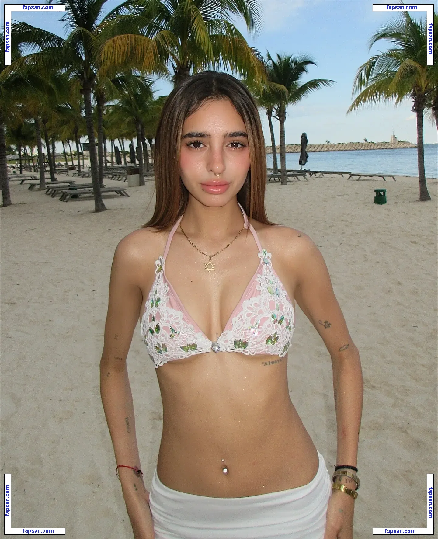 Domelipa голая фото #0068 с Онлифанс