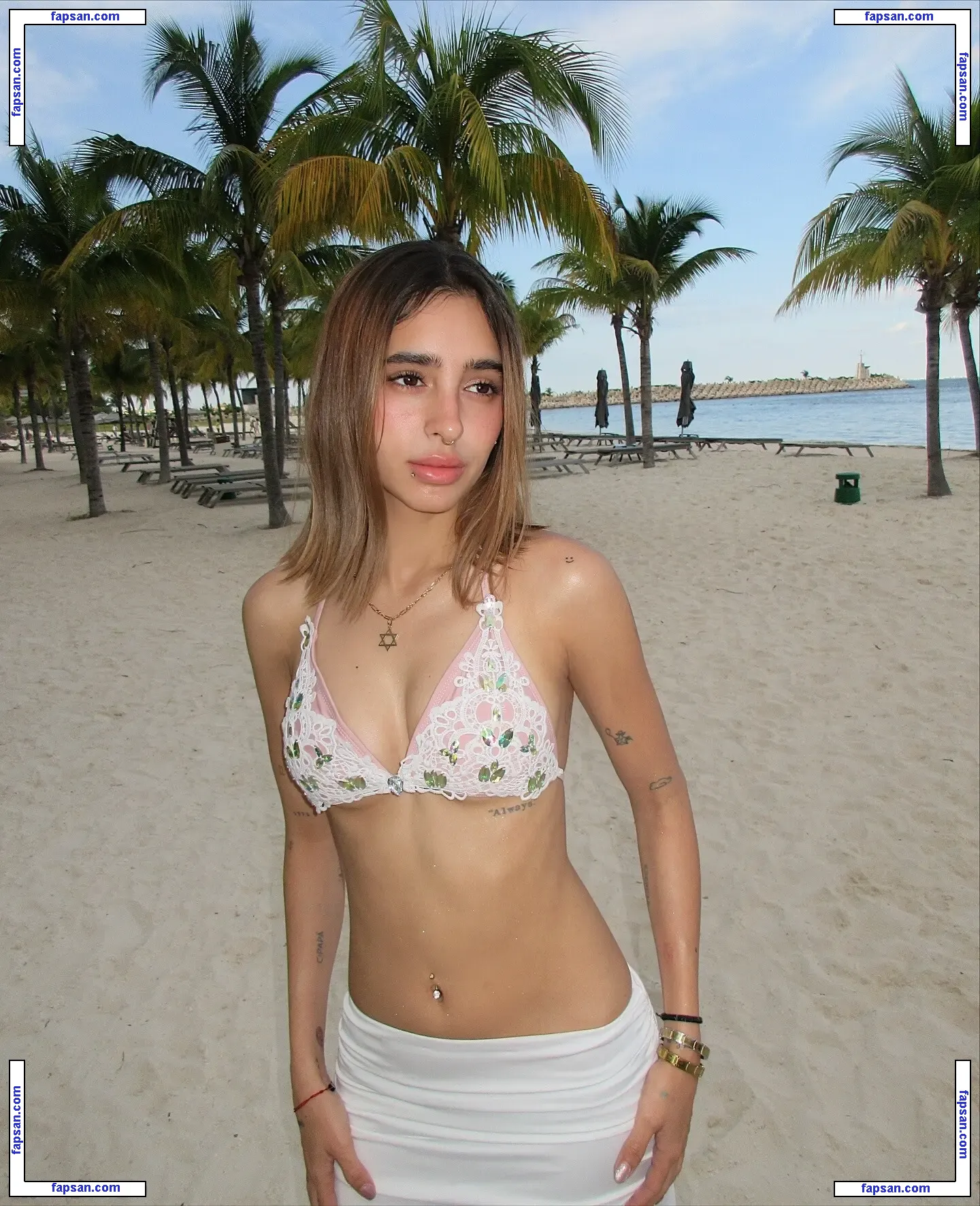 Domelipa nude photo #0069 from OnlyFans