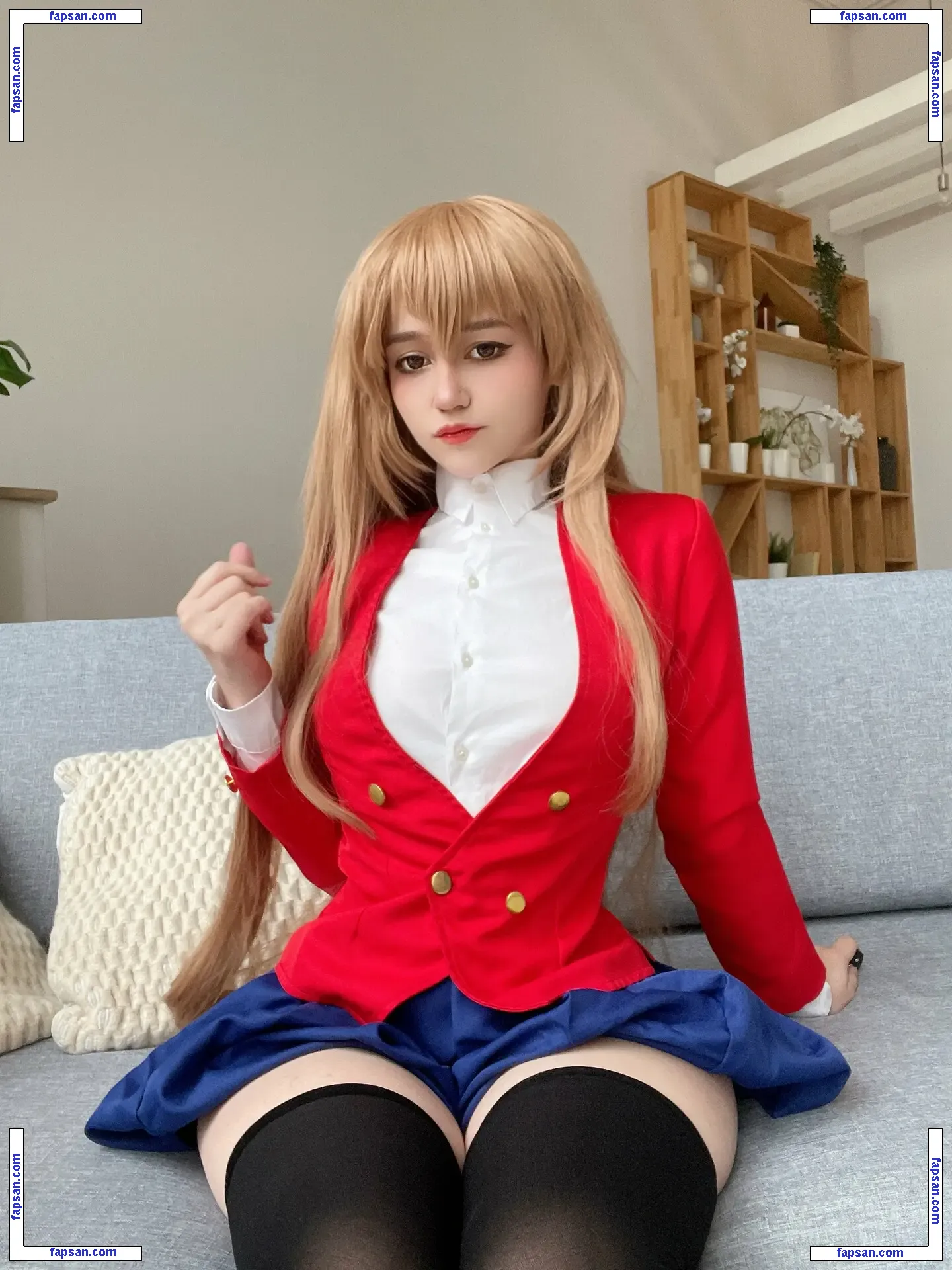 Donna Loli nude photo #0396 from OnlyFans