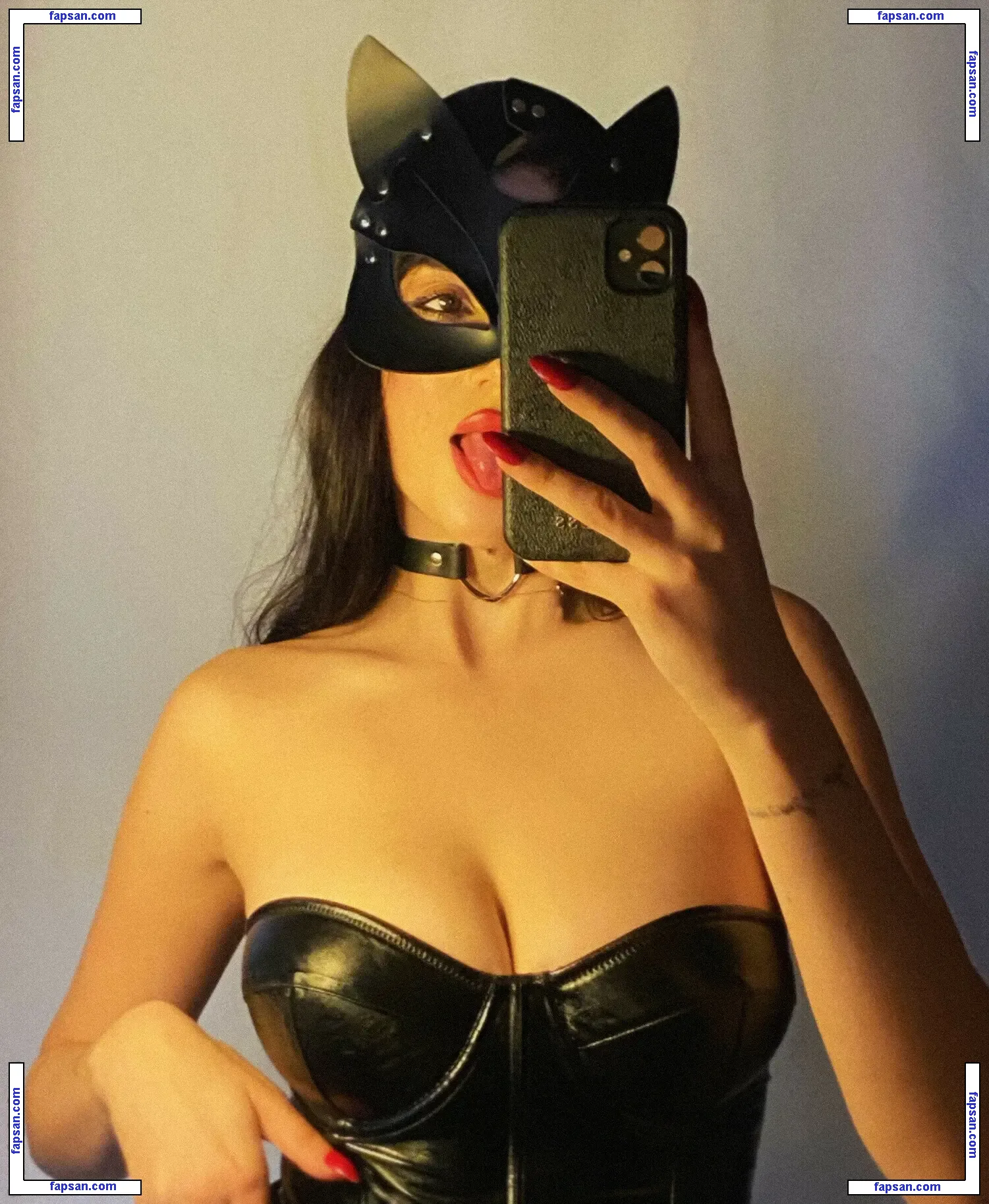 donnafetro голая фото #0115 с Онлифанс