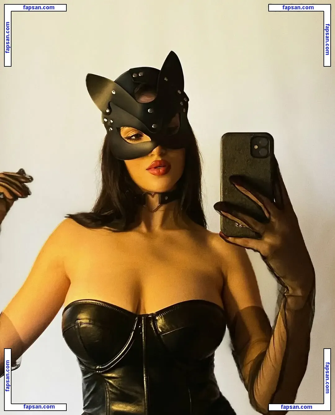 donnafetro голая фото #0123 с Онлифанс