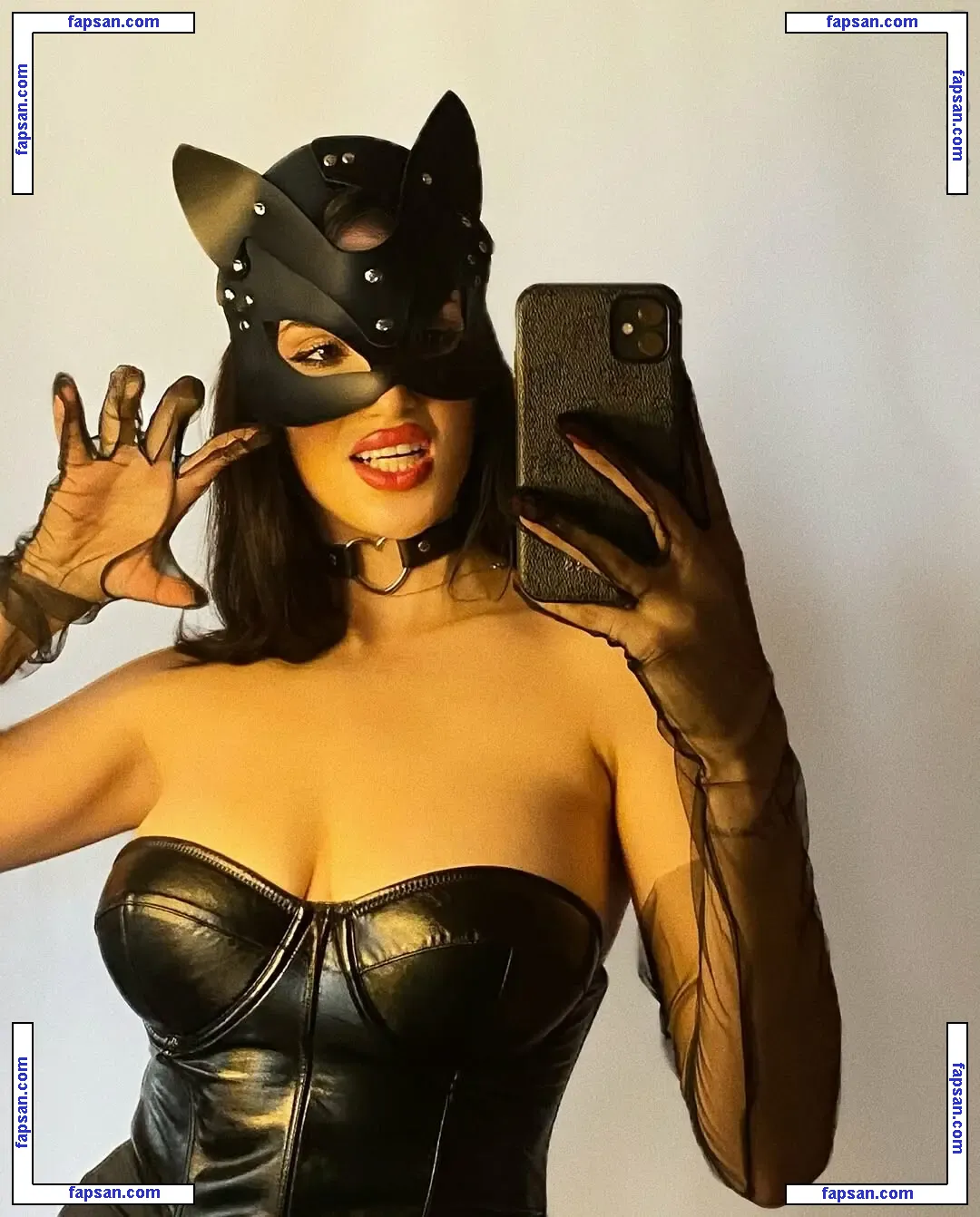 donnafetro голая фото #0125 с Онлифанс