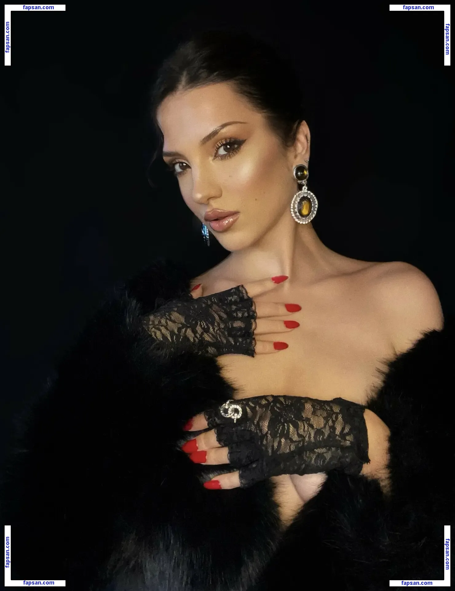 donnafetro голая фото #0126 с Онлифанс