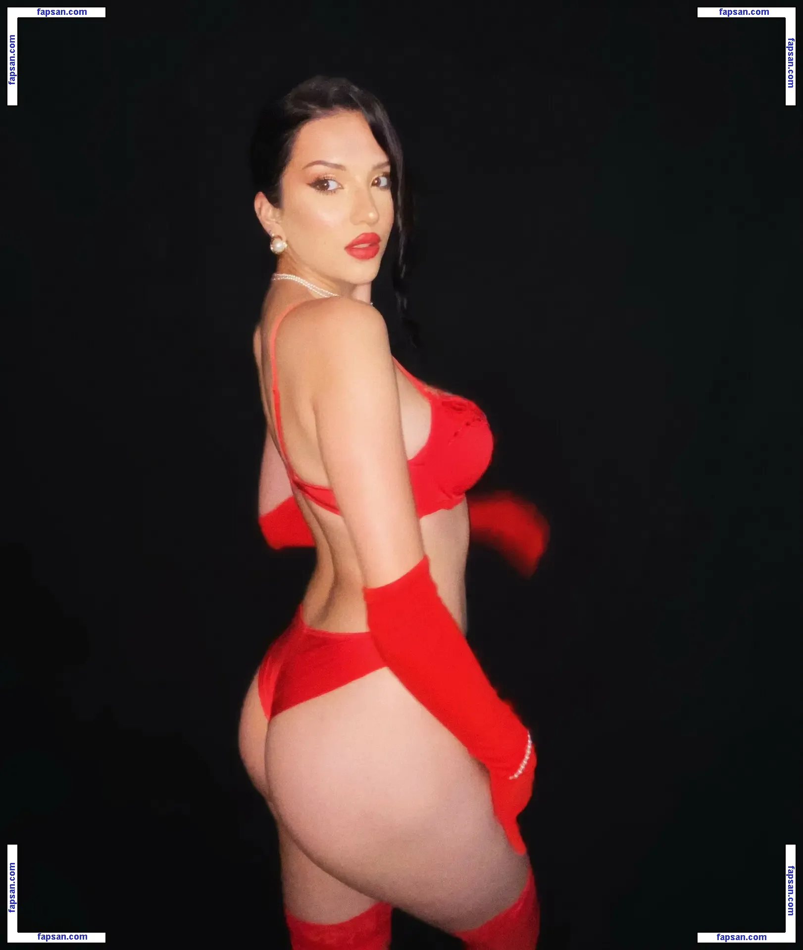 donnafetro голая фото #0133 с Онлифанс