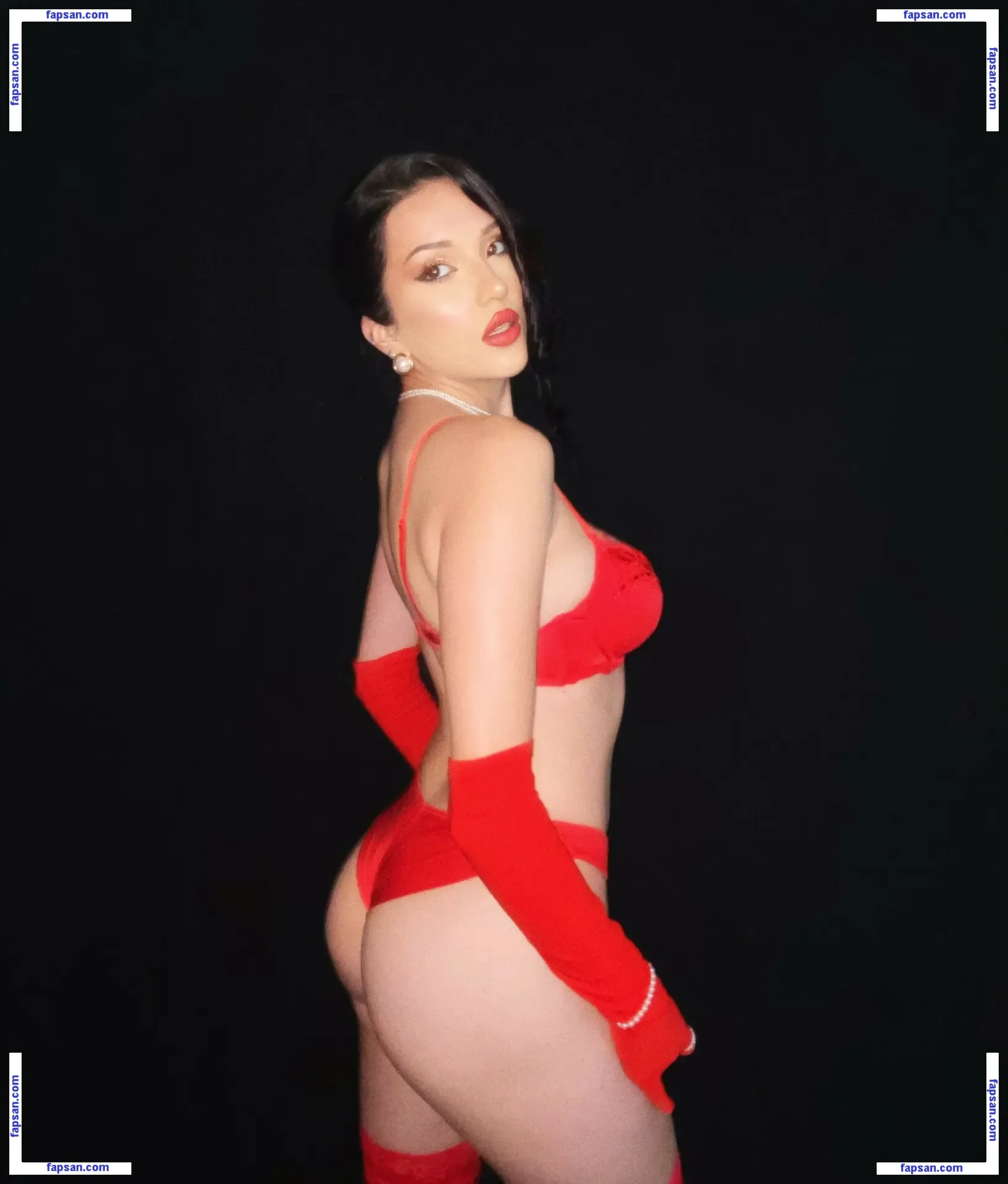 donnafetro голая фото #0134 с Онлифанс