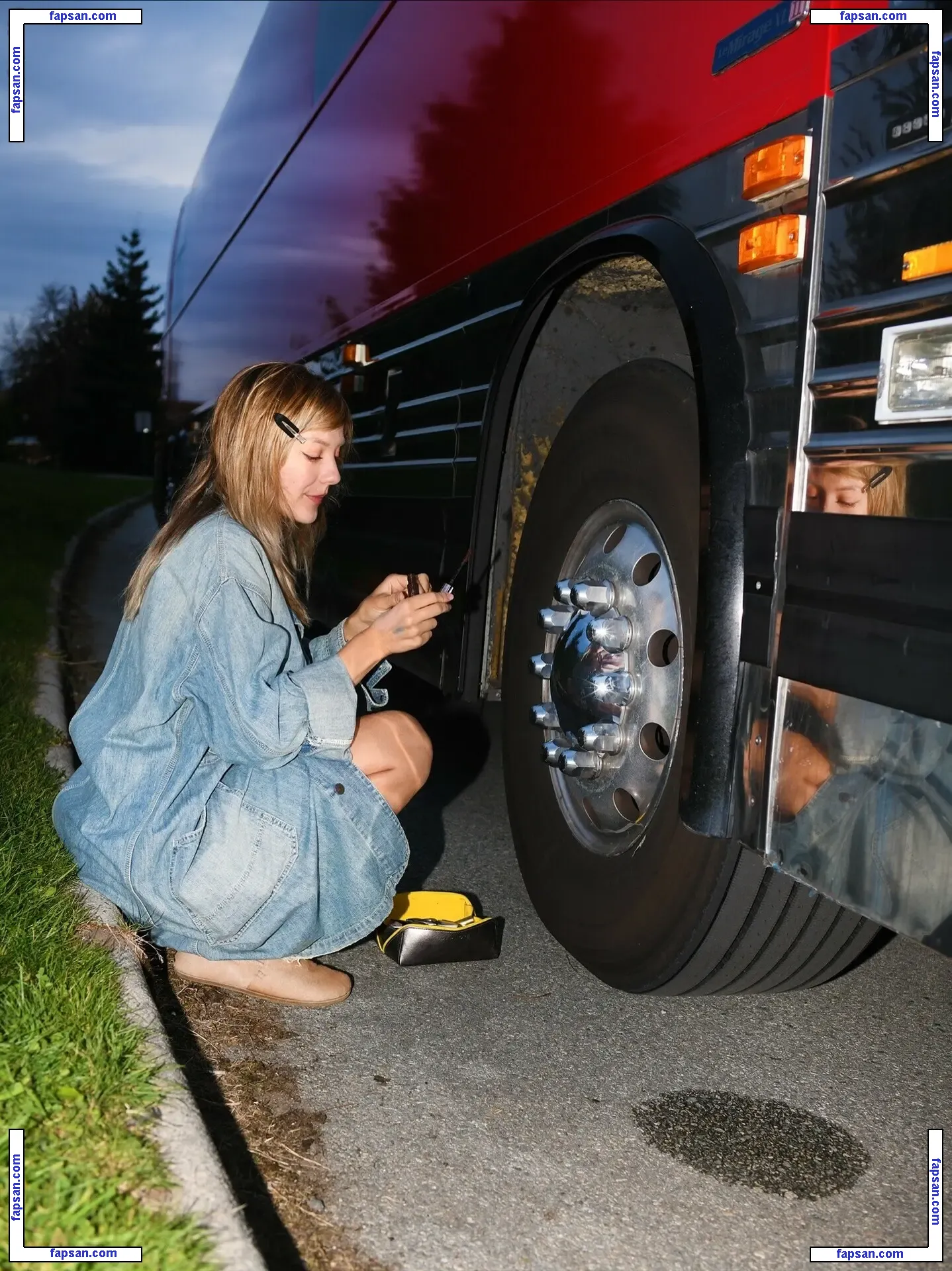 Dora Jar голая фото #0003 с Онлифанс