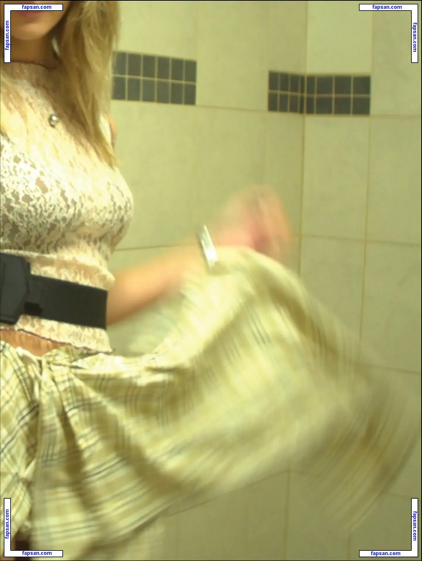 Dora Jar голая фото #0016 с Онлифанс