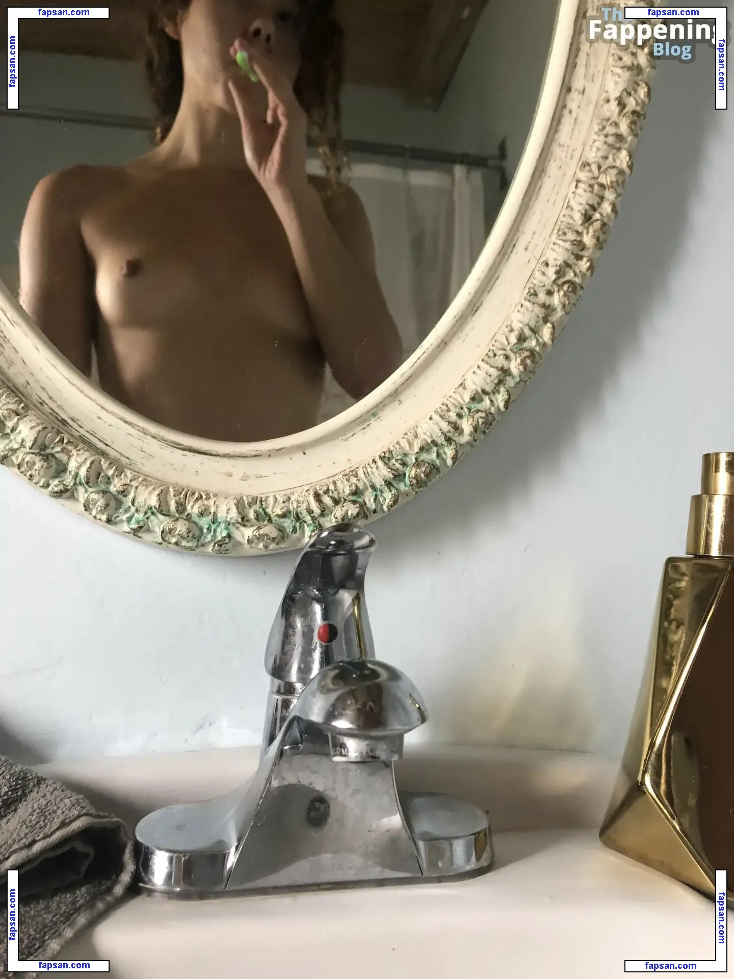 Dora Madison Burge nude photo #0239 from OnlyFans