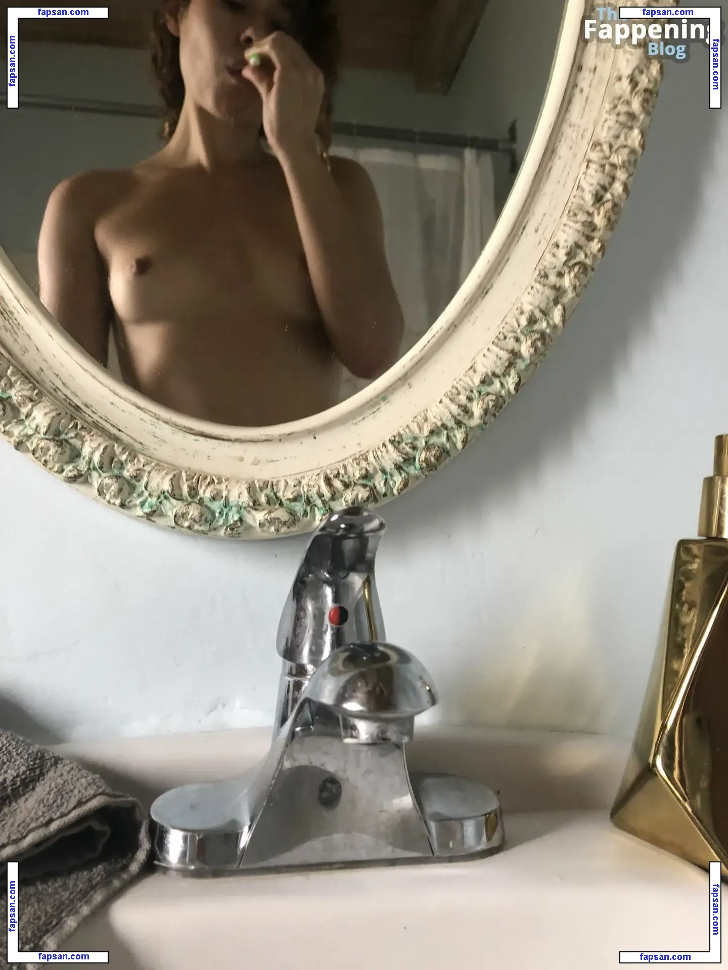 Dora Madison Burge nude photo #0241 from OnlyFans