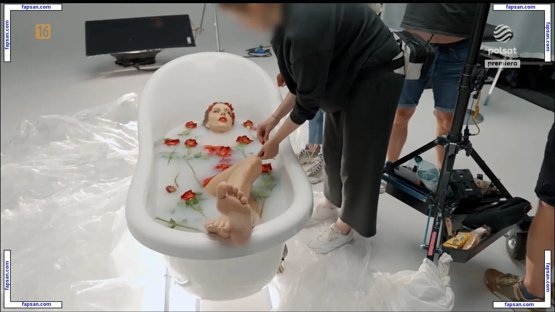 Dorota Rabczewska голая фото #0045 с Онлифанс