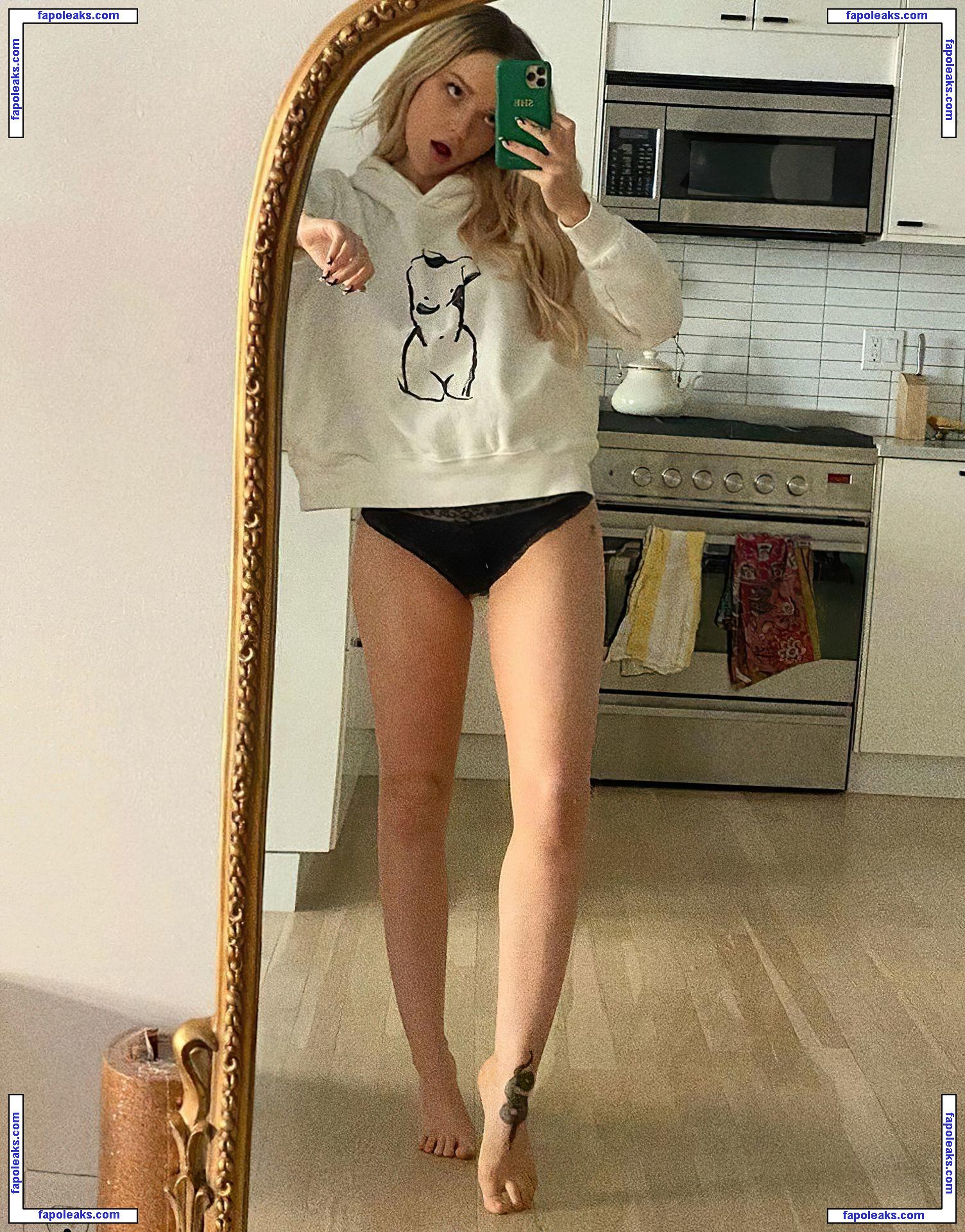 Dove Cameron / darkwingdove / dovecameron nude photo #0330 from OnlyFans