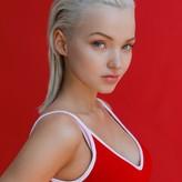 Dove Cameron голая #0750