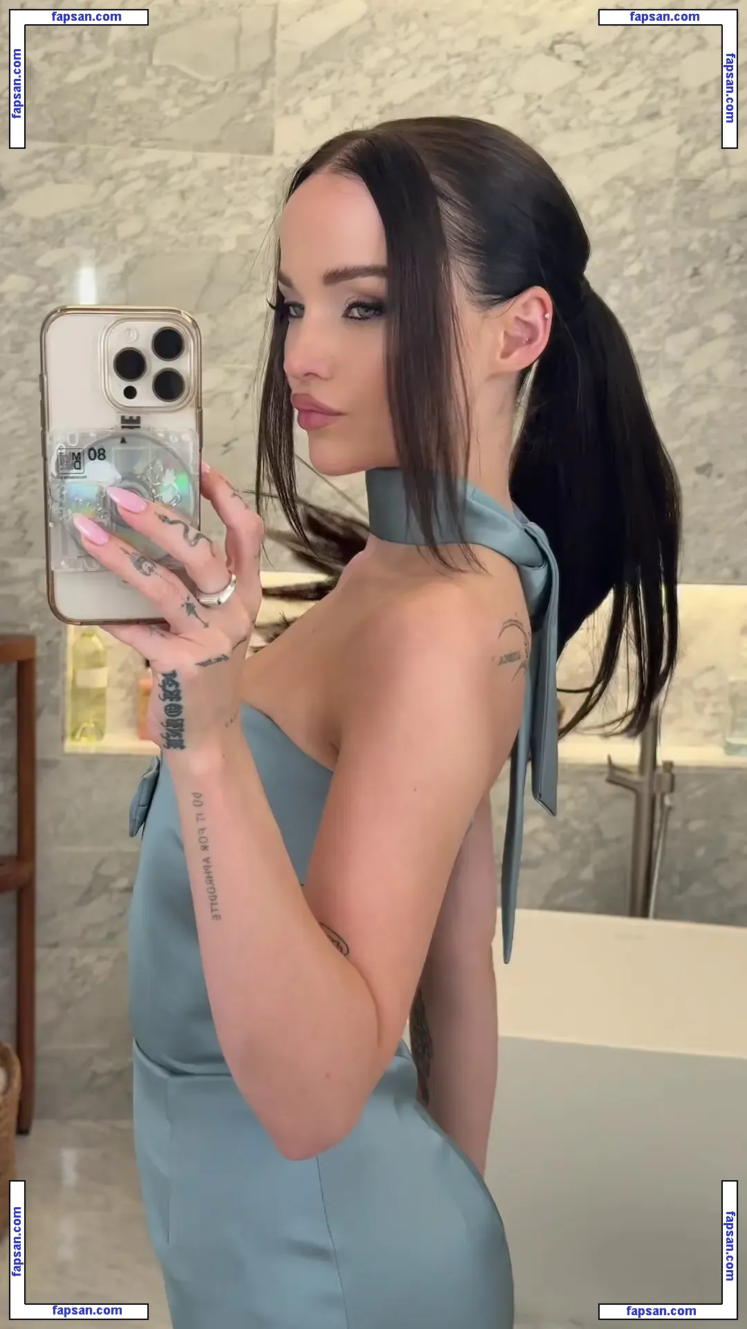 Dove Cameron nude photo #2273 from OnlyFans