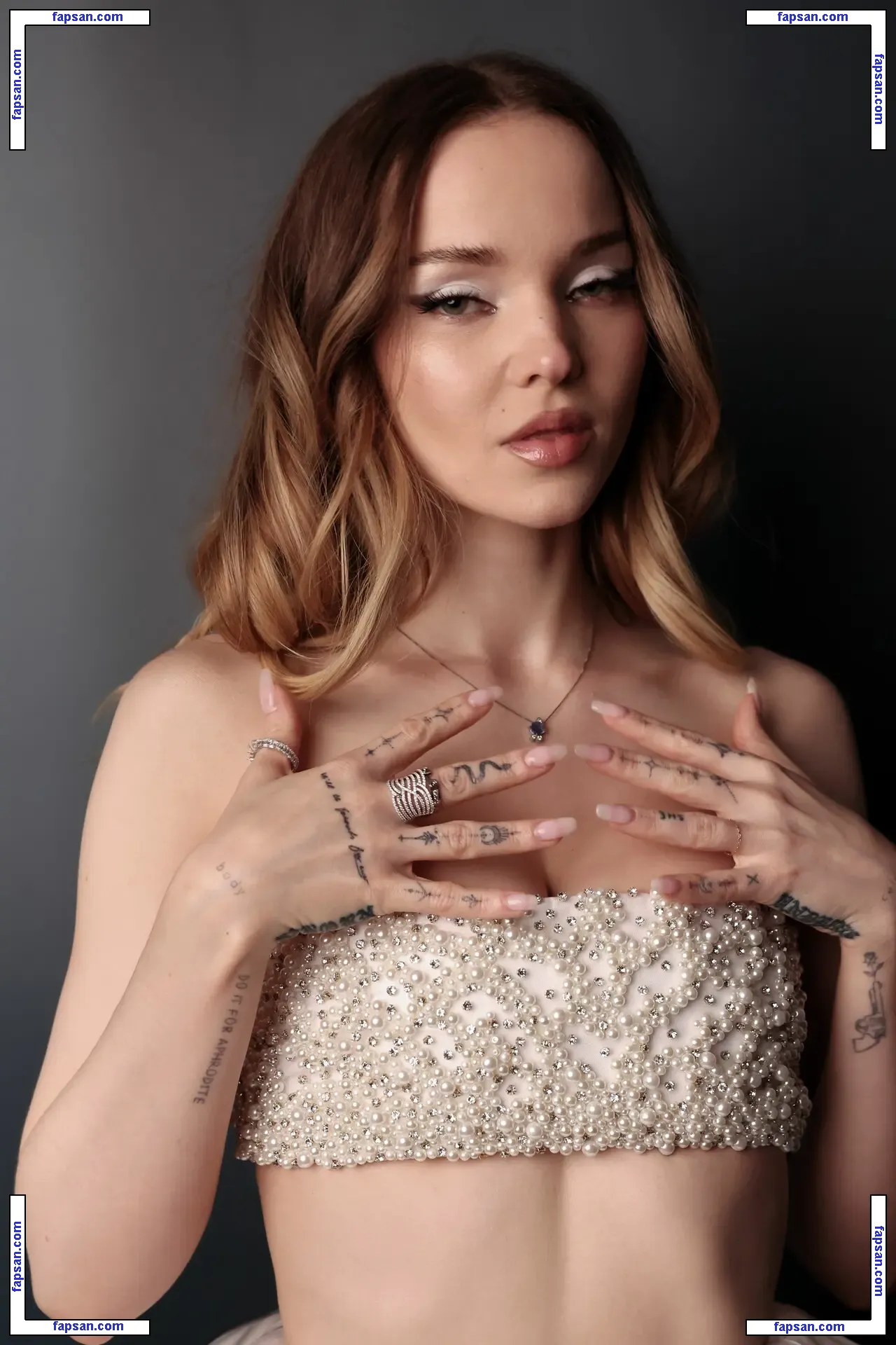 Dove Cameron nude photo #2309 from OnlyFans