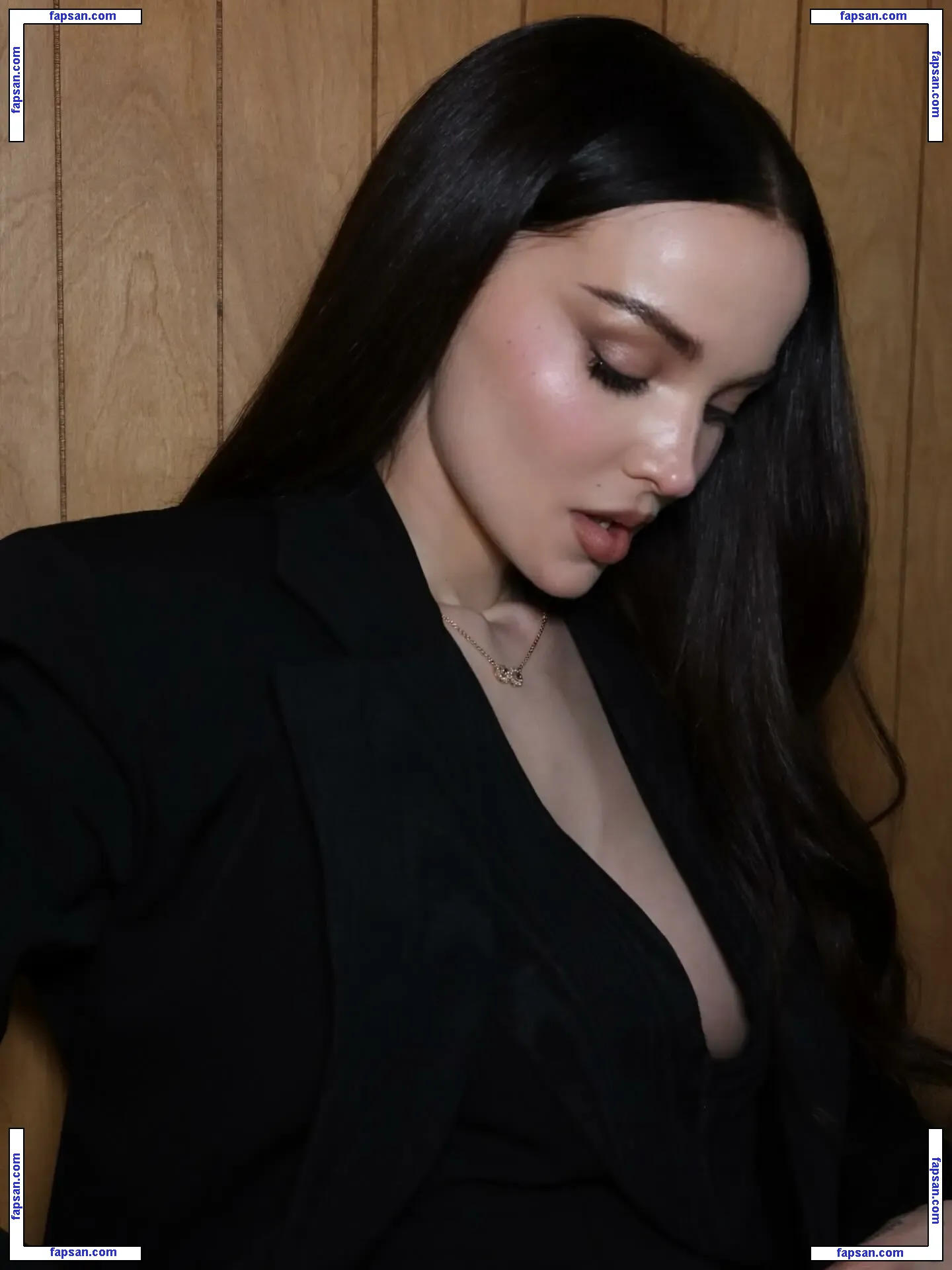 Dove Cameron nude photo #2316 from OnlyFans