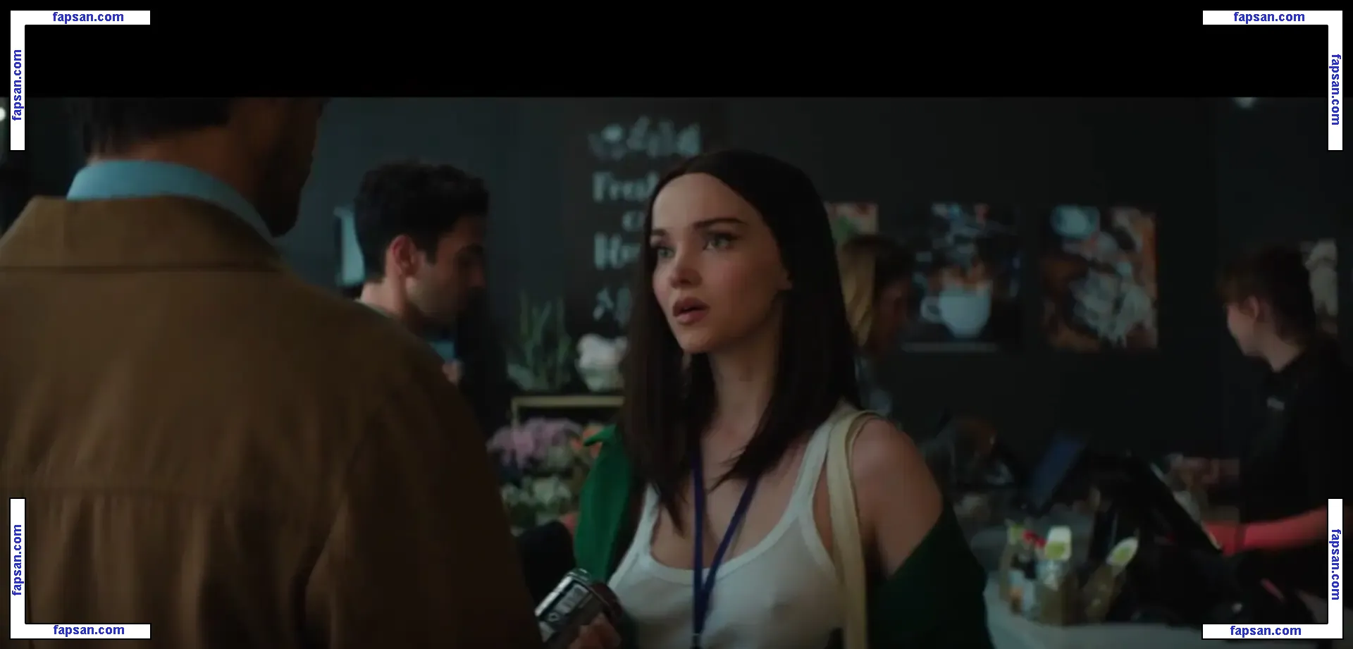 Dove Cameron голая фото #2333 с Онлифанс